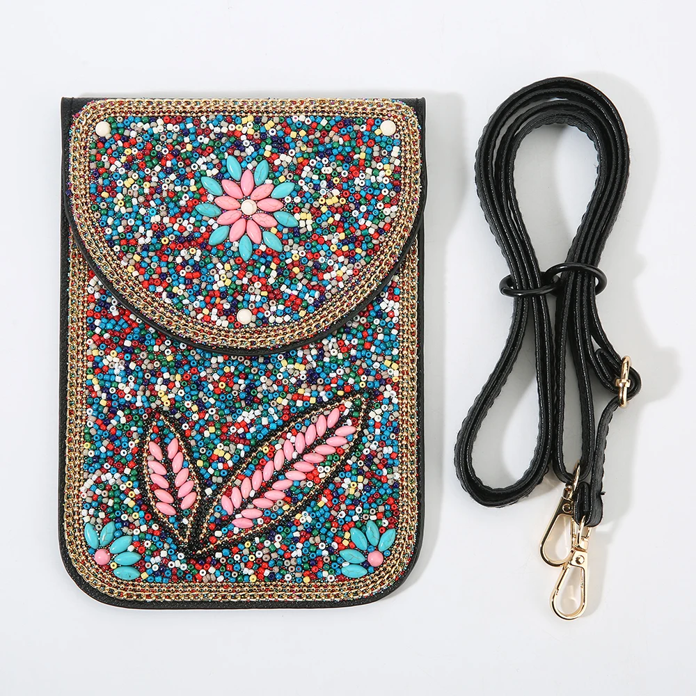 فراشة وزهرة نمط الرجعية العرقية نمط 2026 جديد اليدوية مطرز بولي Crossbody حقيبة هاتف صغيرة المرأة محفظة الكتف