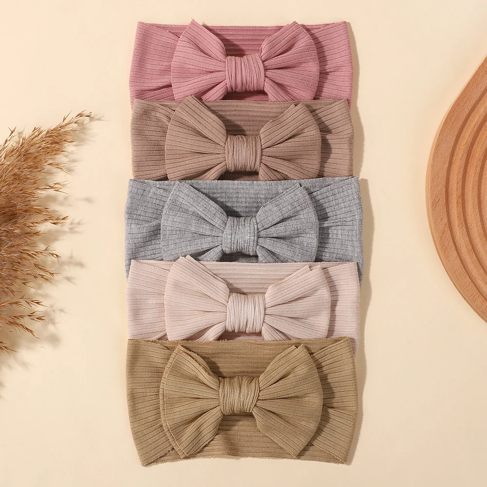 5 teile/satz Elastische Weiche Nylon Baby Mädchen Stirnbänder mit Nette Bögen Neugeborenen Kopf Wrap Krawatte Turban Kinder Haar Zubehör