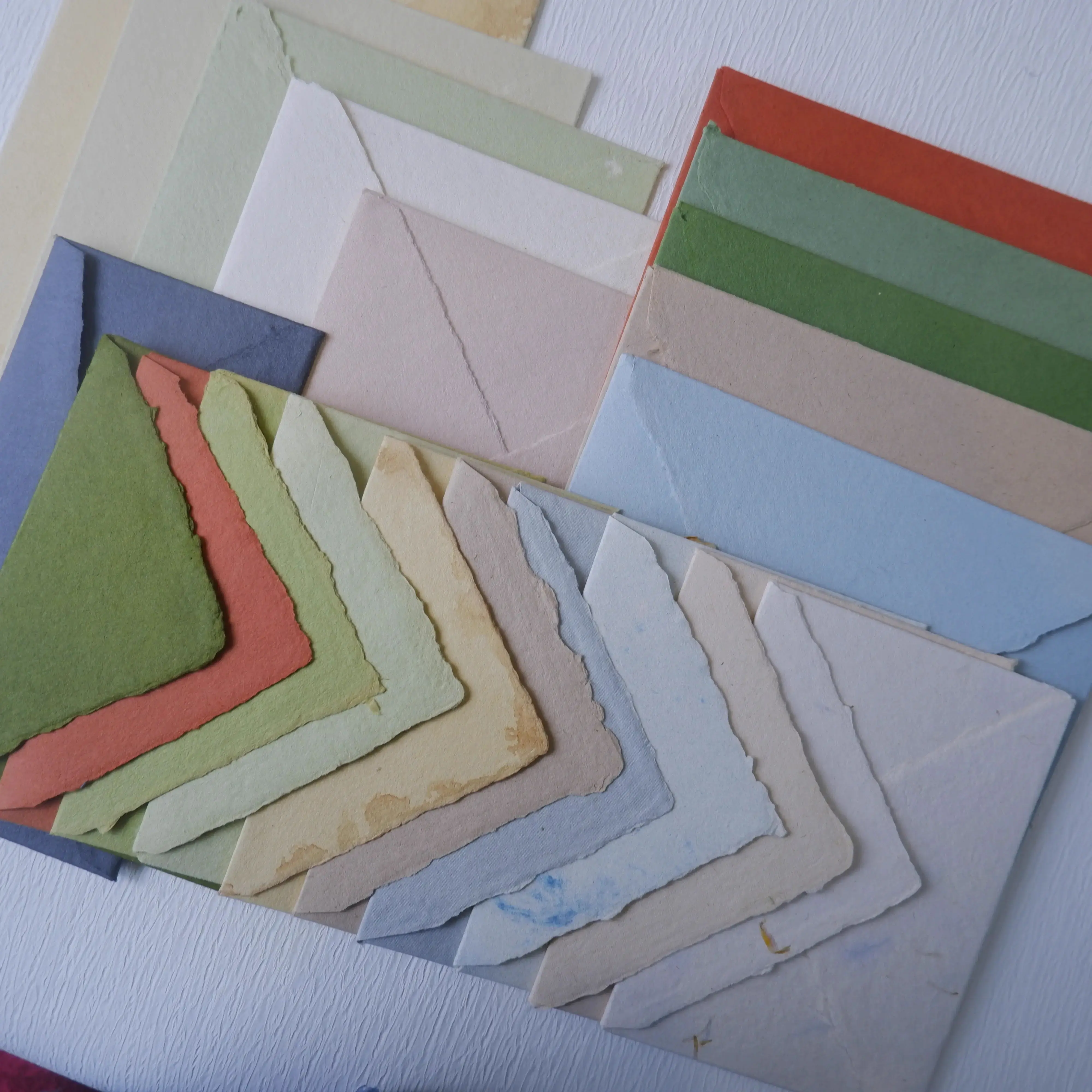 

Rough Edge Watercolor Paper Envelope A5 Size Wedding Invitation Multi Colors