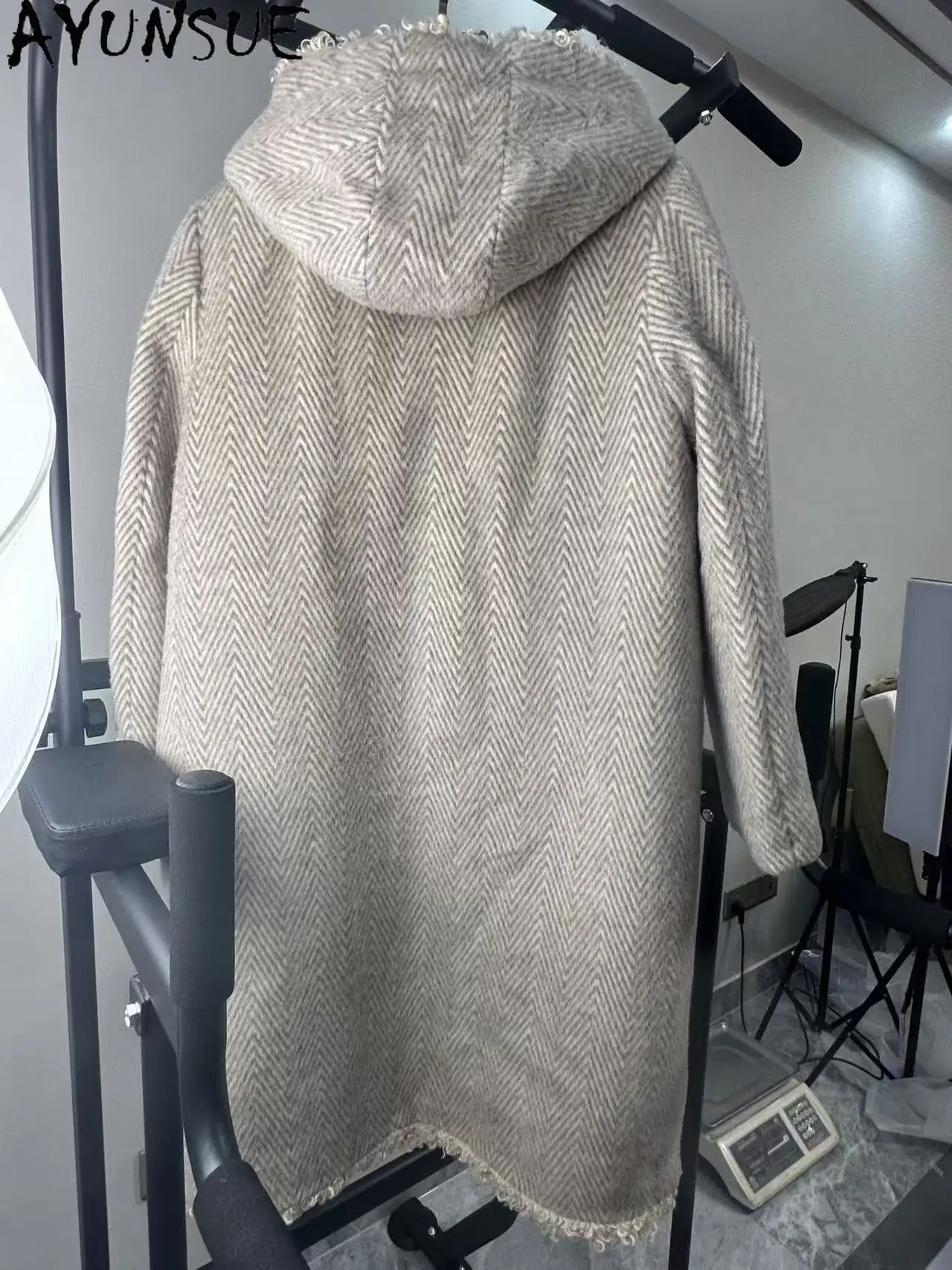 AYUNSUE Kurtka z prawdziwej wełny męska zimowa ciepła kurtka z owczej wełny unikalne płaszcze promocja drobne wady bez zwrotu bez wymiany