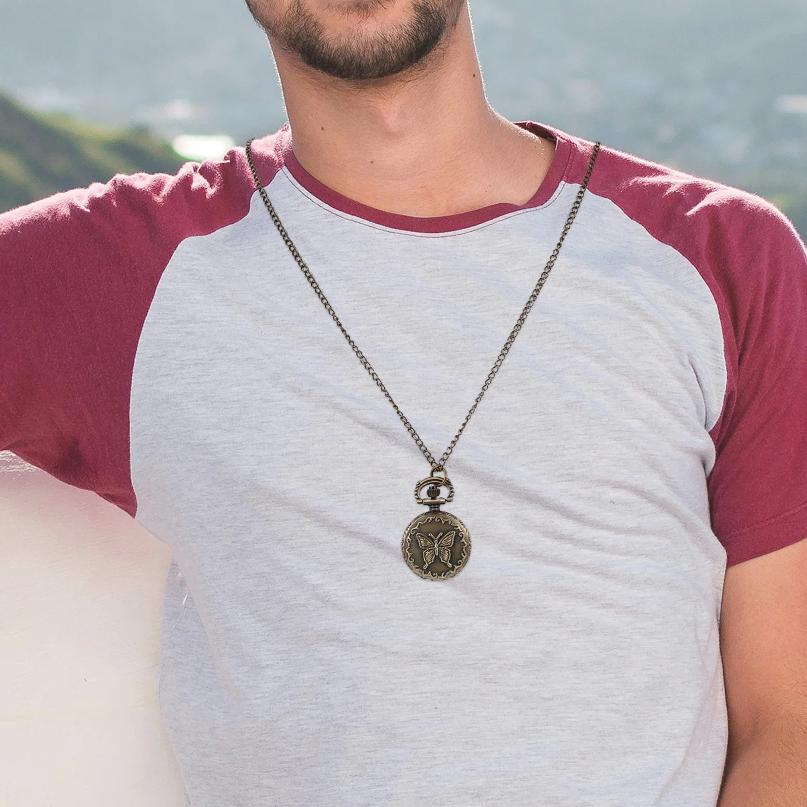 

Vintage Pocket Watch Butterflies Pattern Titanium Quartz Movement Retro Hanging Watch For Unisex Clothing Accessories Pendant