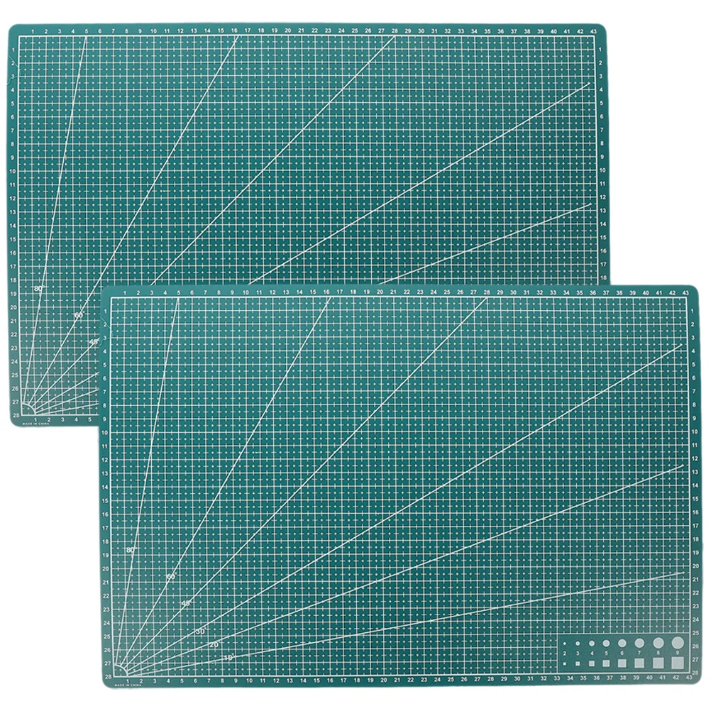 2Pcs Engraving Cutting Mat Plastic Crafts Making Mat Smooth Surface Nonslip Durable Practical Quilting Cutting Mats