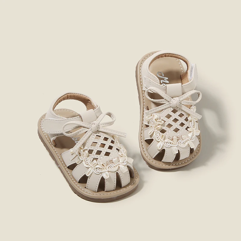 

Туфли для прогулок для девочек от 1 до 3 лет; новый летний стиль для маленьких девочек; модные сандалии принцессы