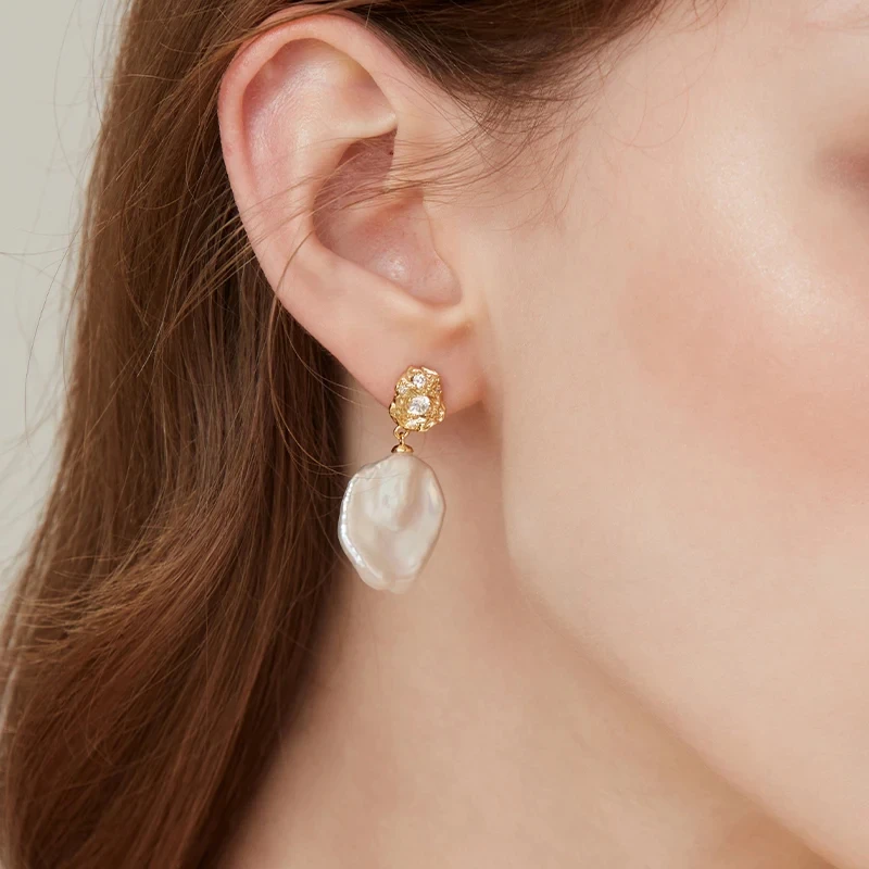 Baroque large drop pearl earrings with high quality and light luxury inlaid zircon earrings