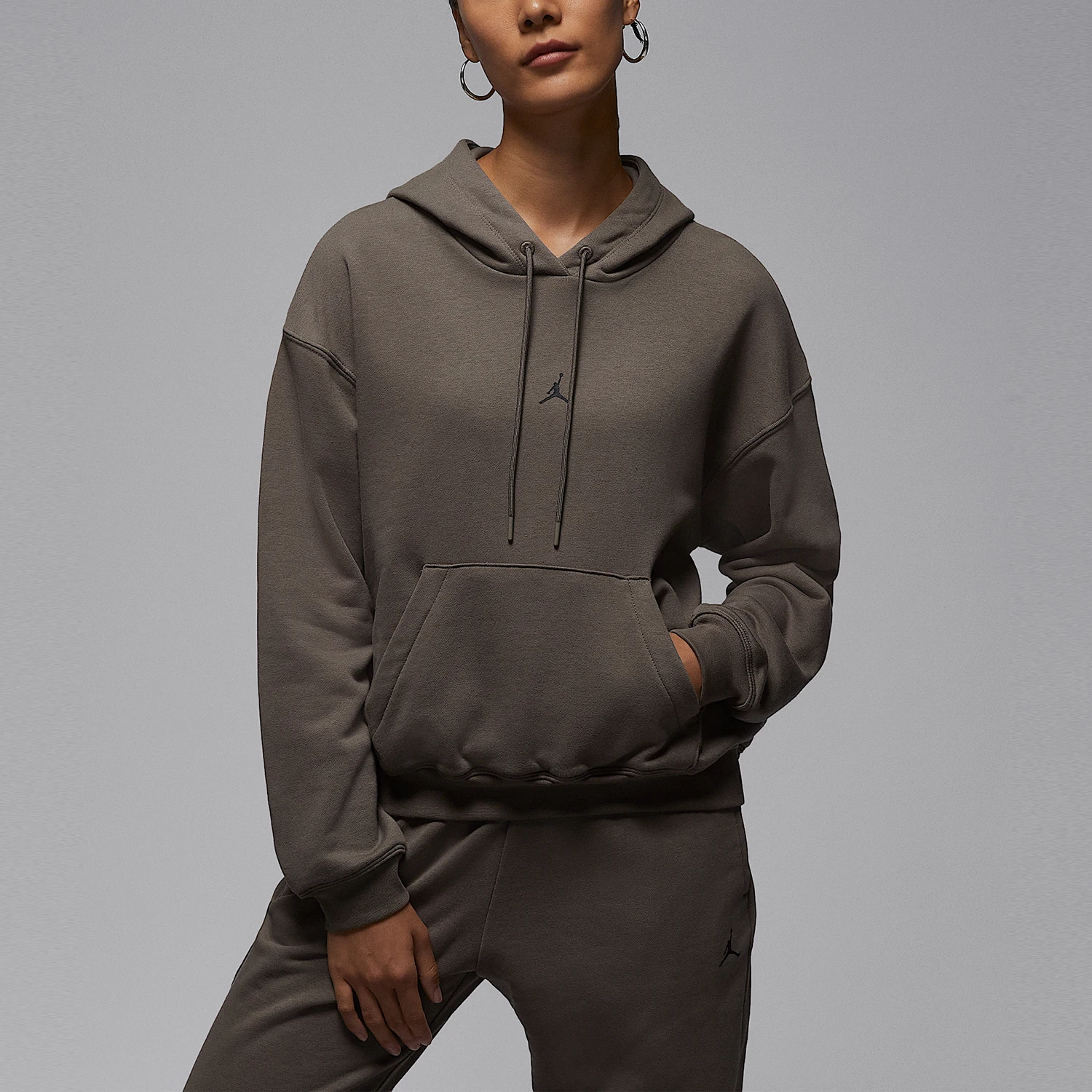 

Оригинальный женский вязаный спортивный свитшот с капюшоном Nike JORDAN IB2499-040