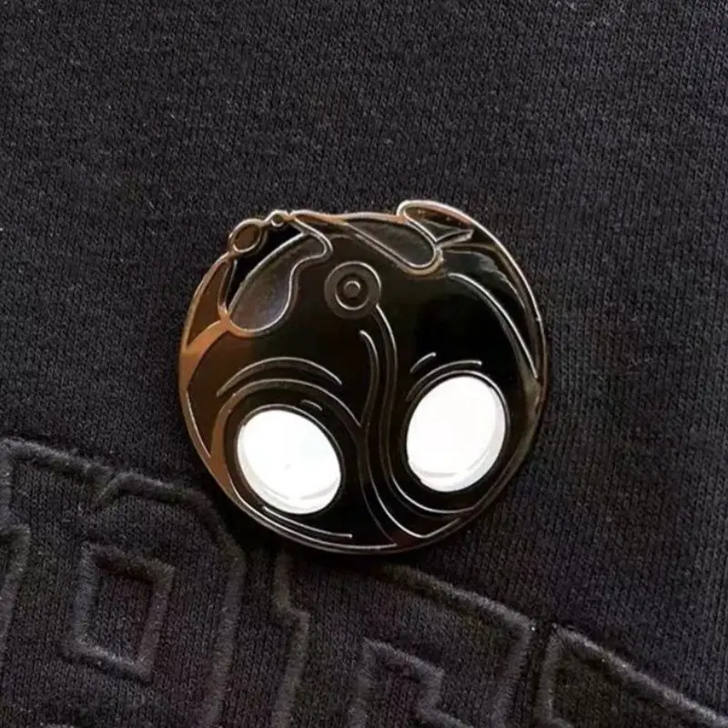 

Hollow Knight King's Soul Enamel Metal Badge Brooch Game Fan Medal Accessories