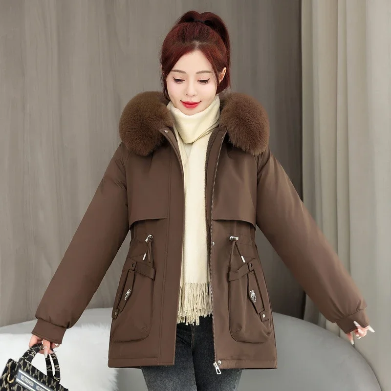 Winter Halflange Vrouwen Parka Dikke Warme Katoenen Gewatteerde Jassen Capuchon Grote Bontkraag Zakken Slanke Trekkoord Uitloper JJ278