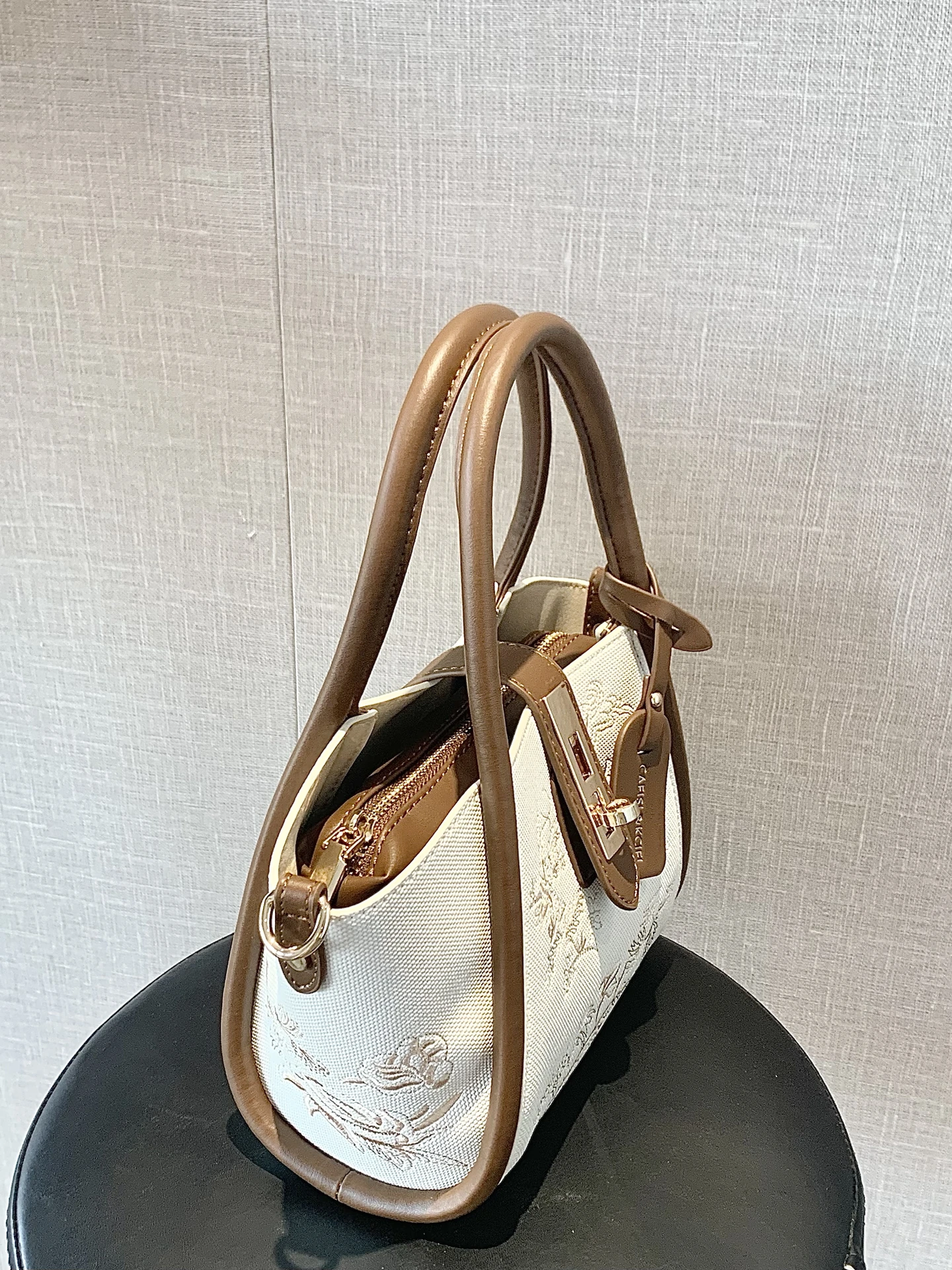 ele-embroidered-women's-crossbody-bag-handbag-basket-sle-luxury-sensation-chinese-sle-mothers-handbag-ciyah-brand