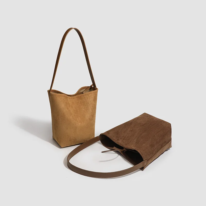 Original Design Women's Suede Buet Bag Underarm Single Oulder Bag Faionable Commuting Pure Color Winter