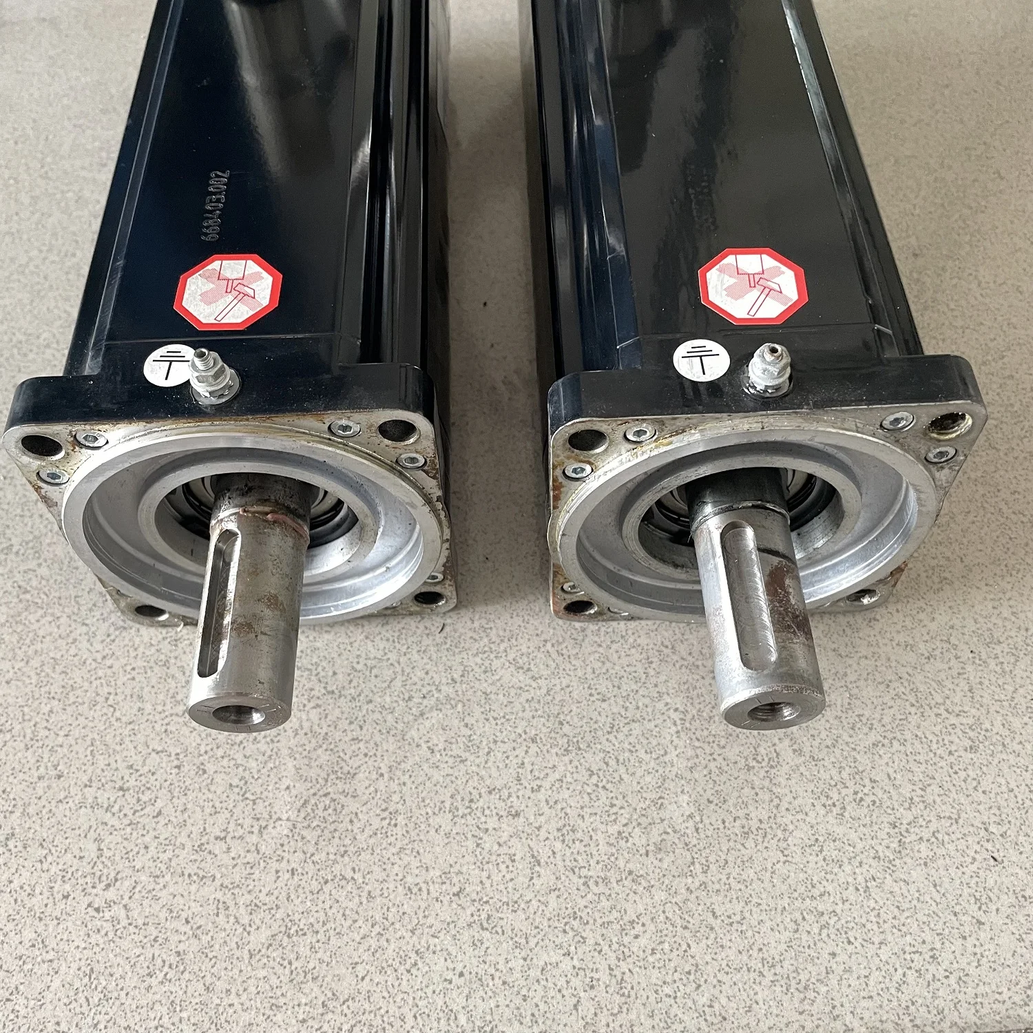 Motor servo BSH1004P11A1A Dengan garansi