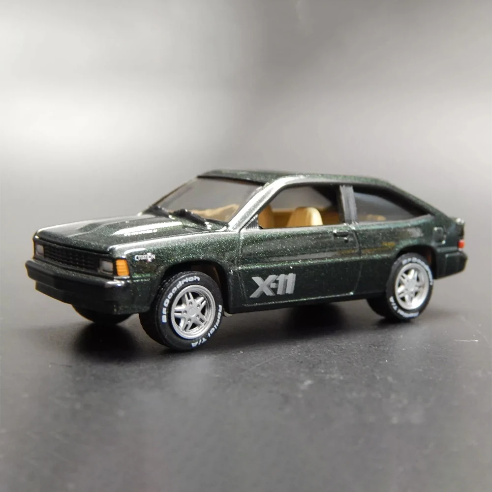 M2 Machines 1/64 1981 Chevy Citation X-11 Bburago 1:64 합금 경주용 자동차 프리미엄 미니어처 자동차, 어린이 놀이 차량 모델 취미