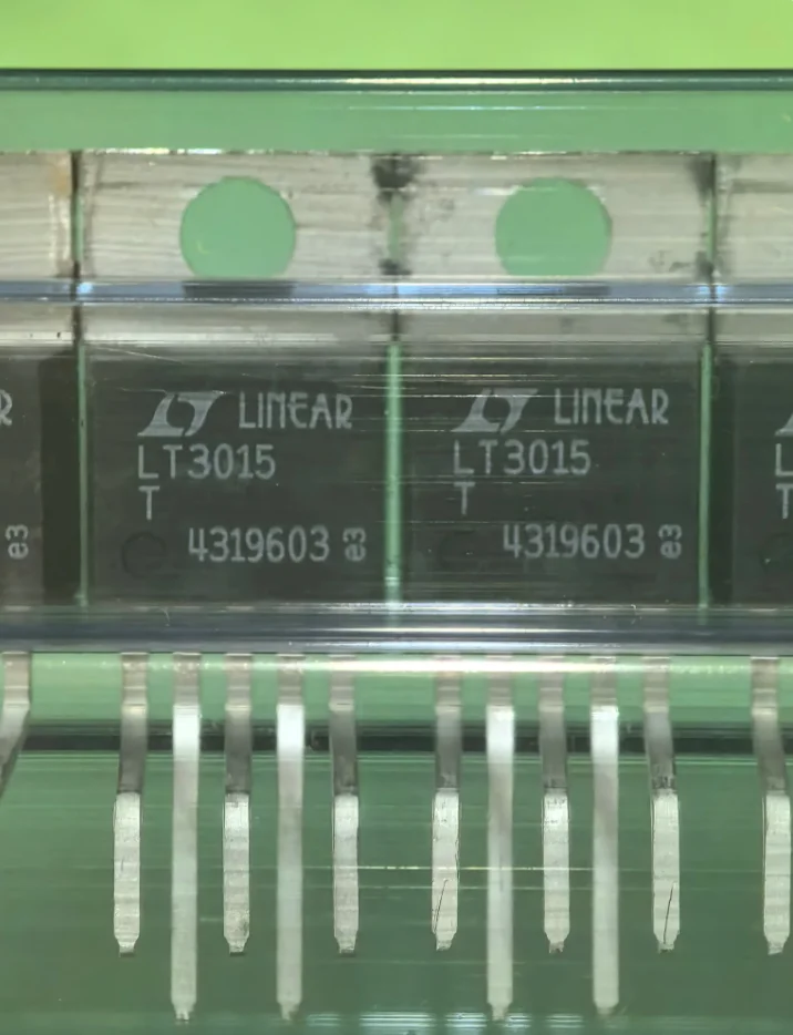 LT3015ET#PBF AD Original Stock Brand New Imported Electronic Component
