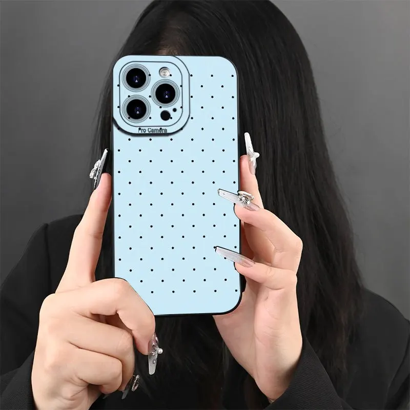 تصميم أنيق ومبتكر بنقطة زرقاء مع حافظة عدسة TPU غير لامعة لهاتف iPhone16 15 14 13 12promax #4
