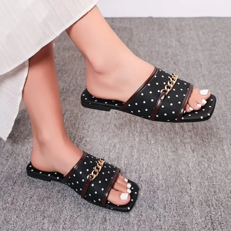 Women Square Open Toe Polka Dot Slide Sandals Gold Chain Decor Slip on Flat Anti-Slip Sole Summer Beach Casual Daily Footwear