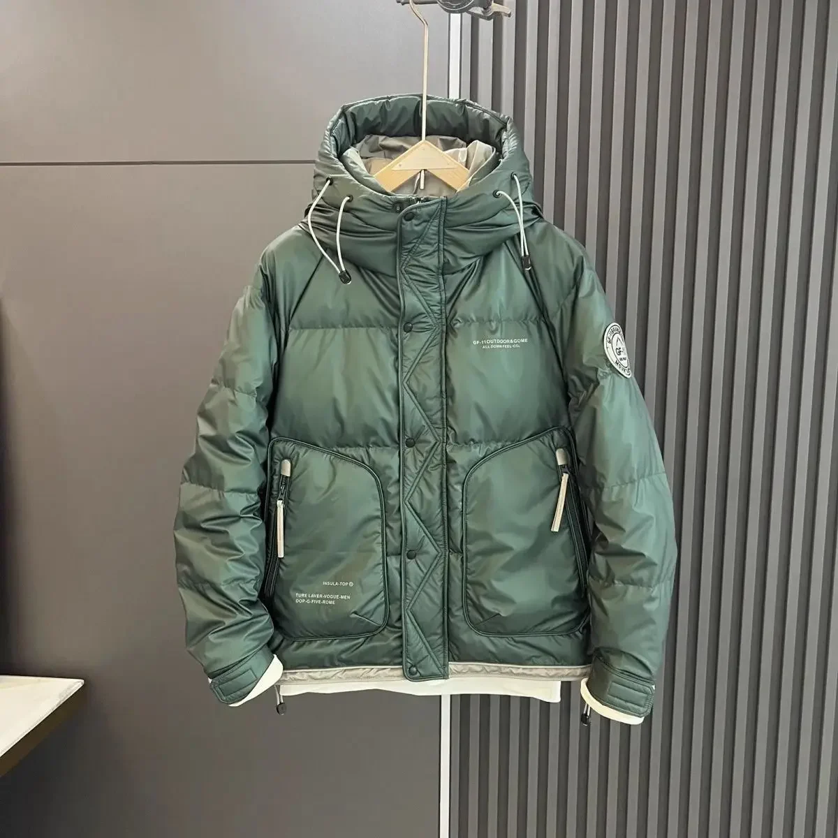 2026 Winter Thick Parkas Handsome Down Jacket Trendy High End Workwear PU Leather Top High Street Outdoor White Duck Down Coat