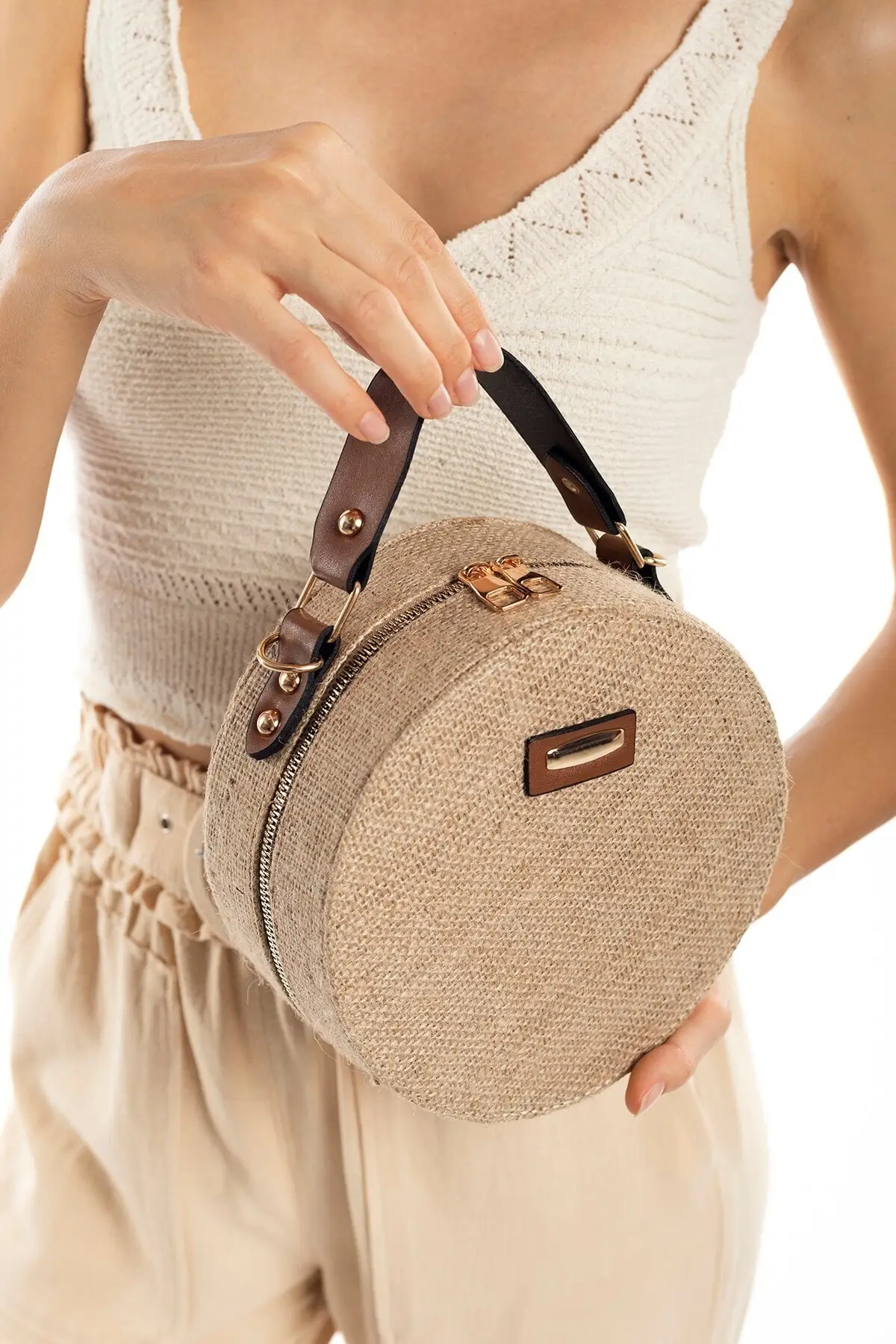 Women's Round Straw Shoulder Bag MK1020020YA12-001