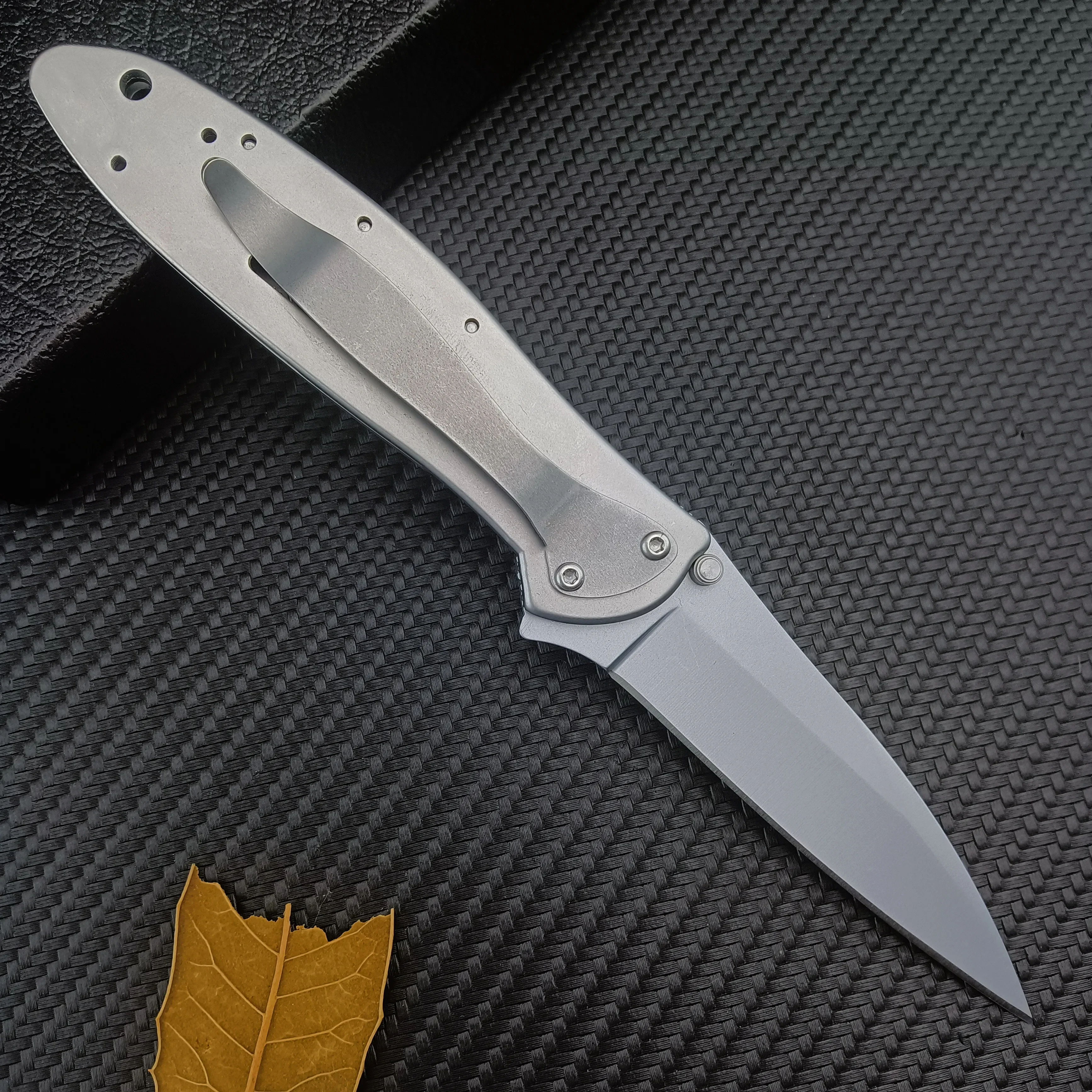 Safety Silver Leek Flipper Folding Knife Stainless Steel Blade Outdoor Camping Hunting Knives Tactical Pocket EDC Tool for Gifts