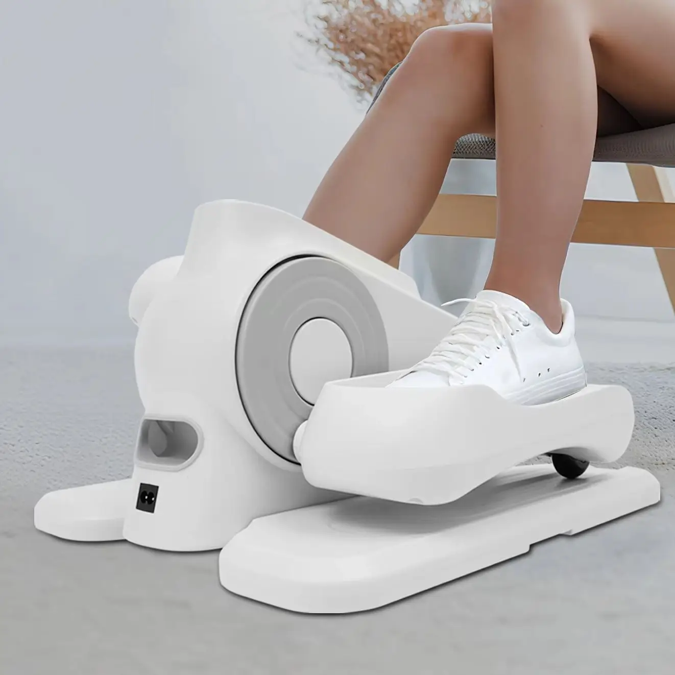 Mini Tragbarer Pedaltrainer mit Fernbedienung und Display Sitz-Pedaltrainer für Beinregeneration für Training Zuhause Büro