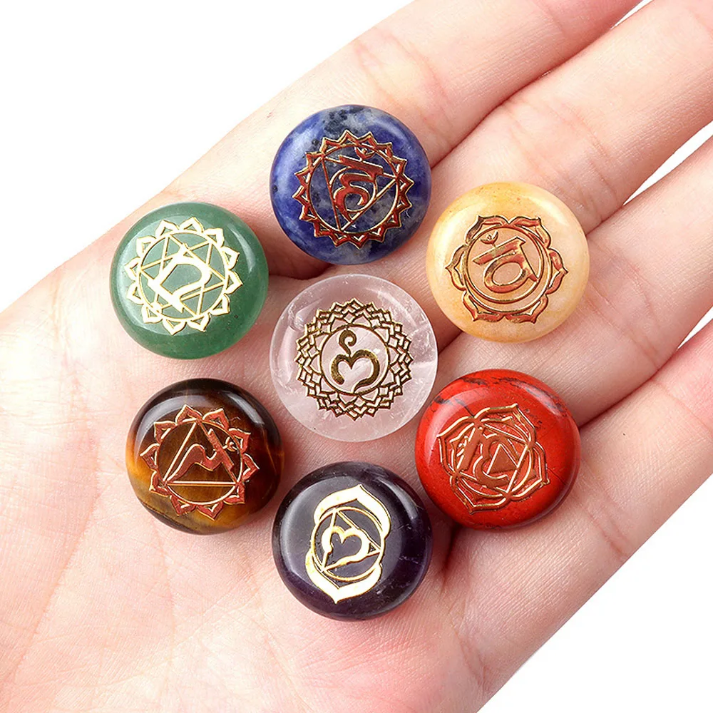 7 teile/satz Natürliche Kristall Sieben Farbe Stein Perlen Sieben Chakra Yoga Stein Runde Stück Reiki Symbol Ornamente Schmuck Zubehör