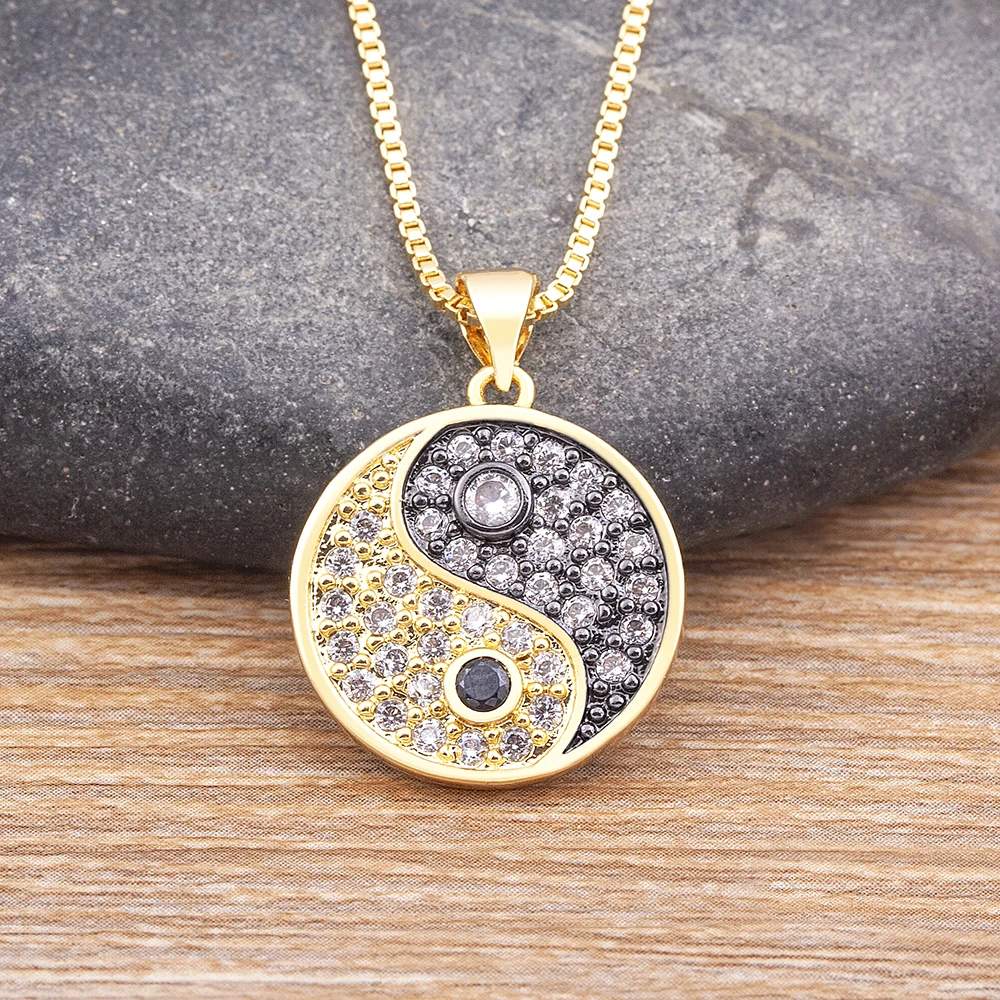 Nidin hiphop preto e branco banhado a ouro cobre zircão taiji yin yang pingente gargantilha amizade casais colar para homens