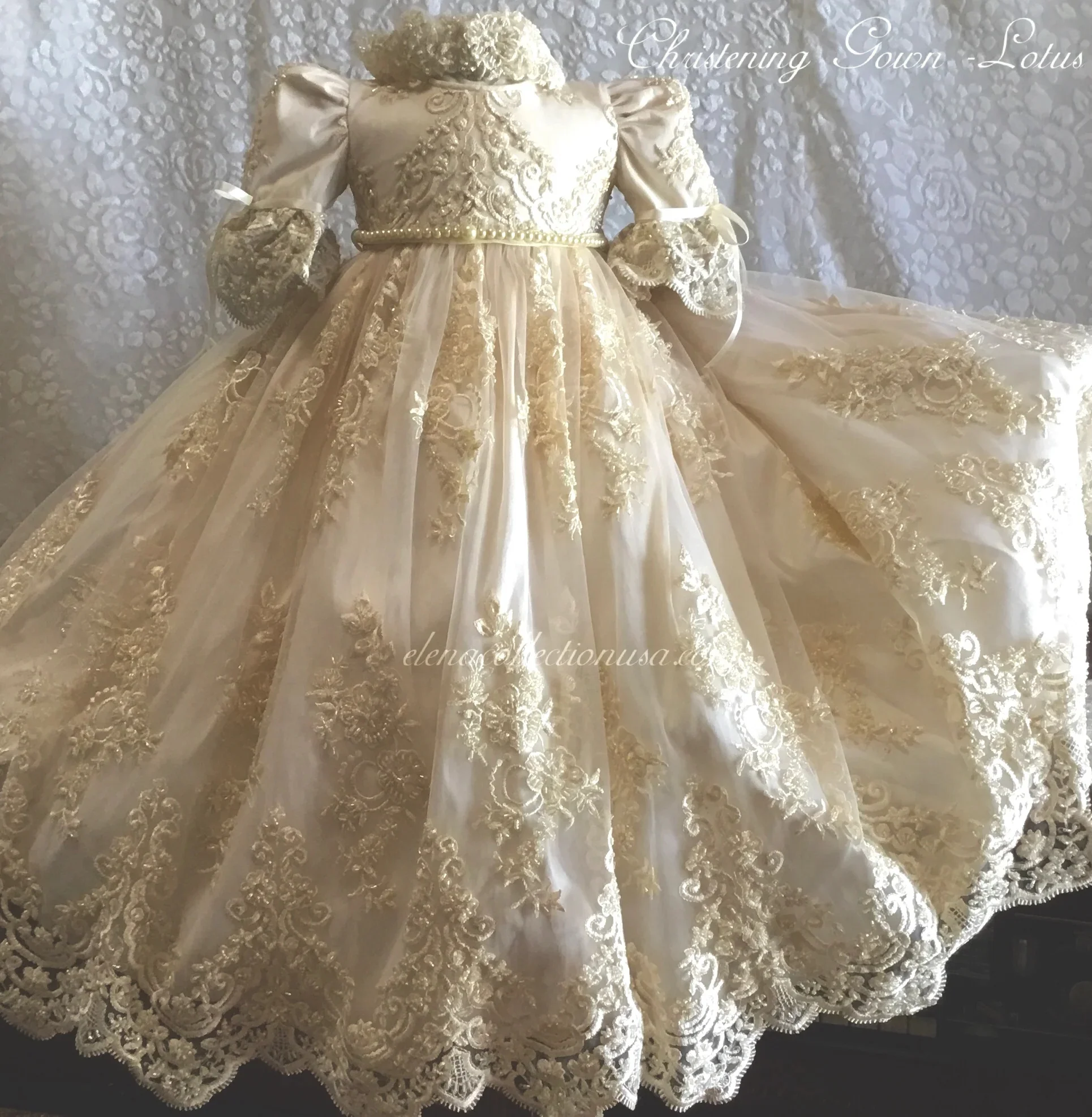 

Light Champagne Christening Gowns Lace Appliques Baby First Communion Dresses Ruched Beads Newborn Toddler Baptism Dresses