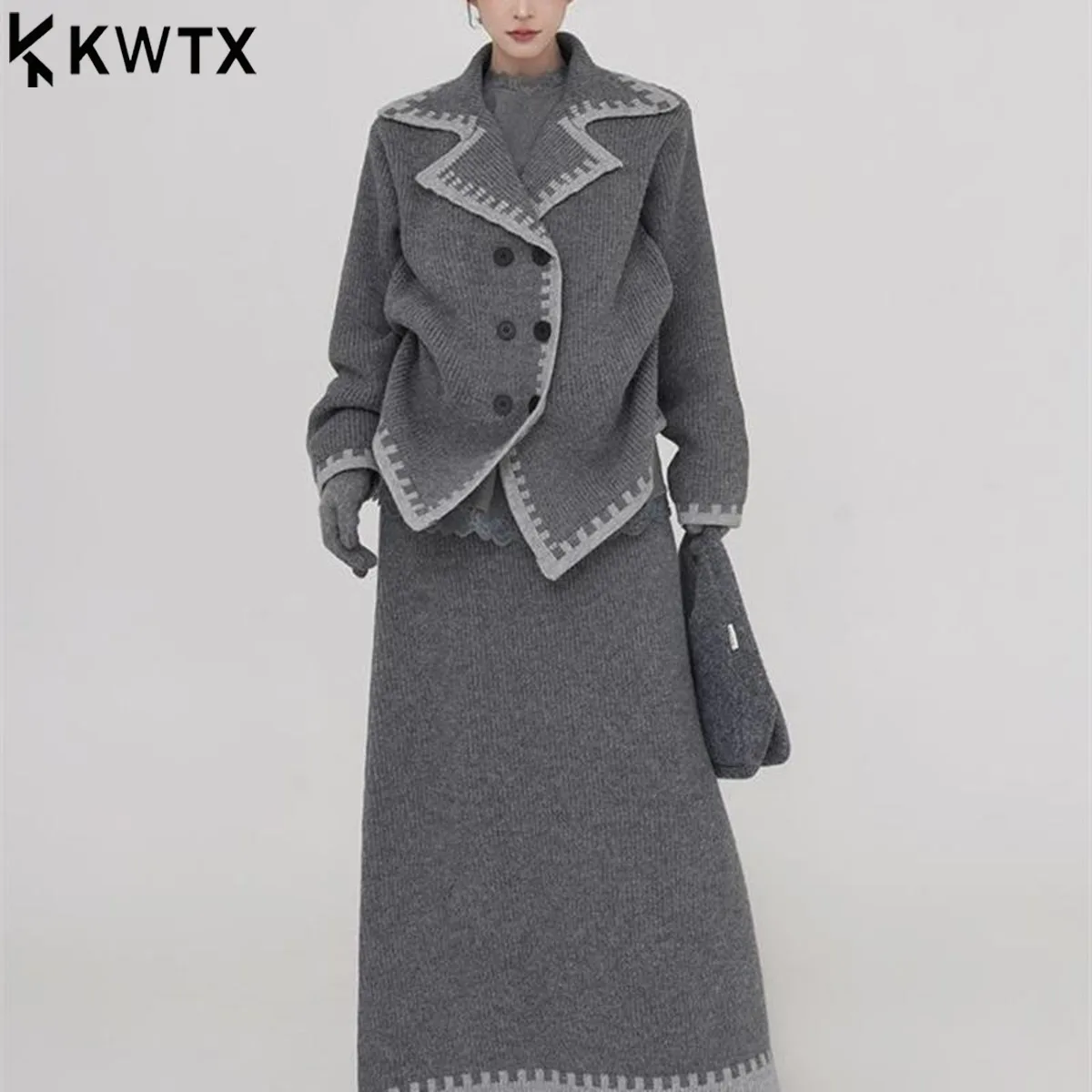 

KWTX 2025 осенне-зимний женский комплект из двух предметов, вязаный кардиган с цветными блоками, юбка-миди, двубортный лоскутный воротник с зубцами