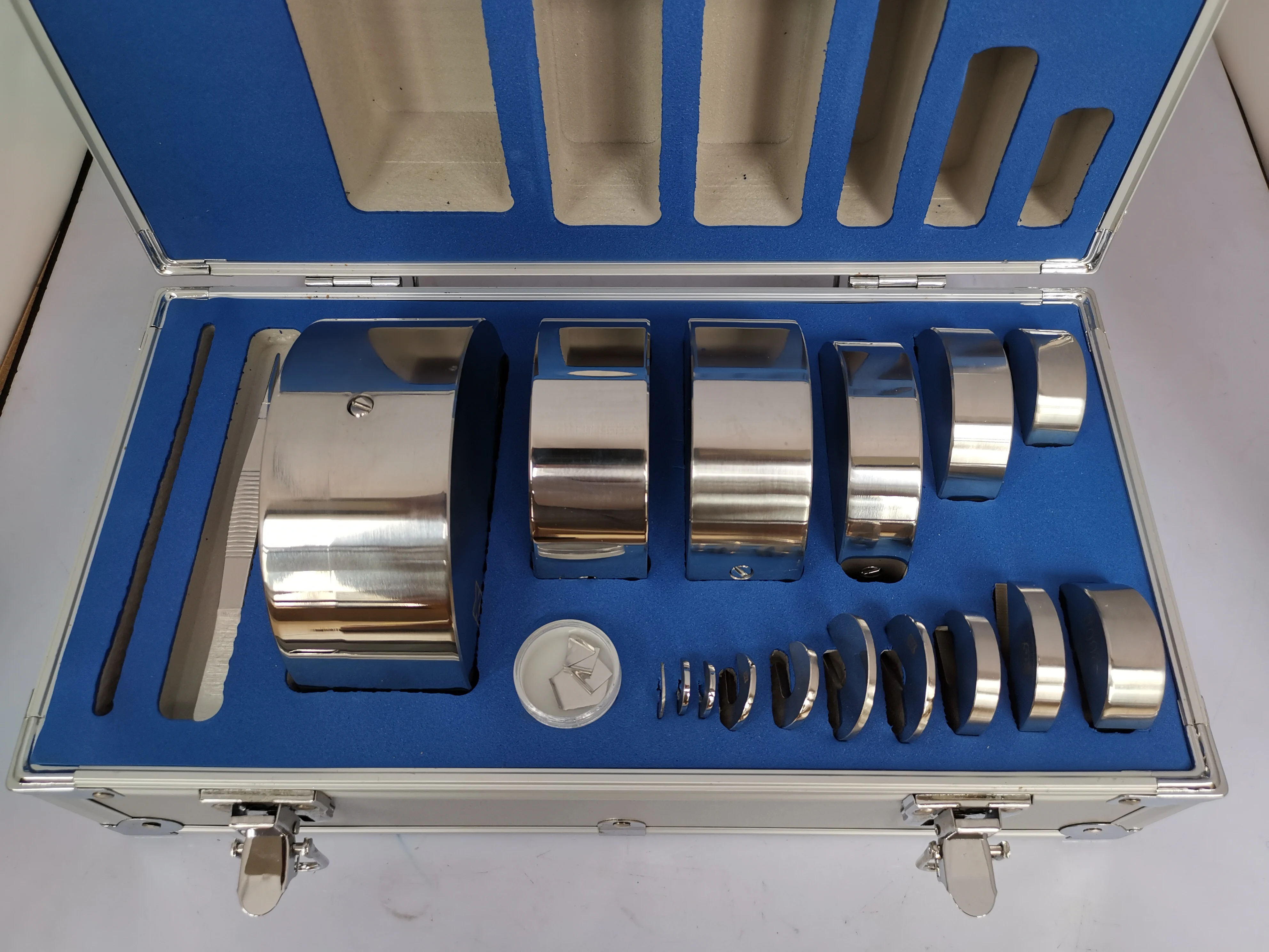 

Type C M1 Grade 20 pcs 100mg-5kg Stainless Steel Digital Scale calibration Weights With calibration check, precision Packed