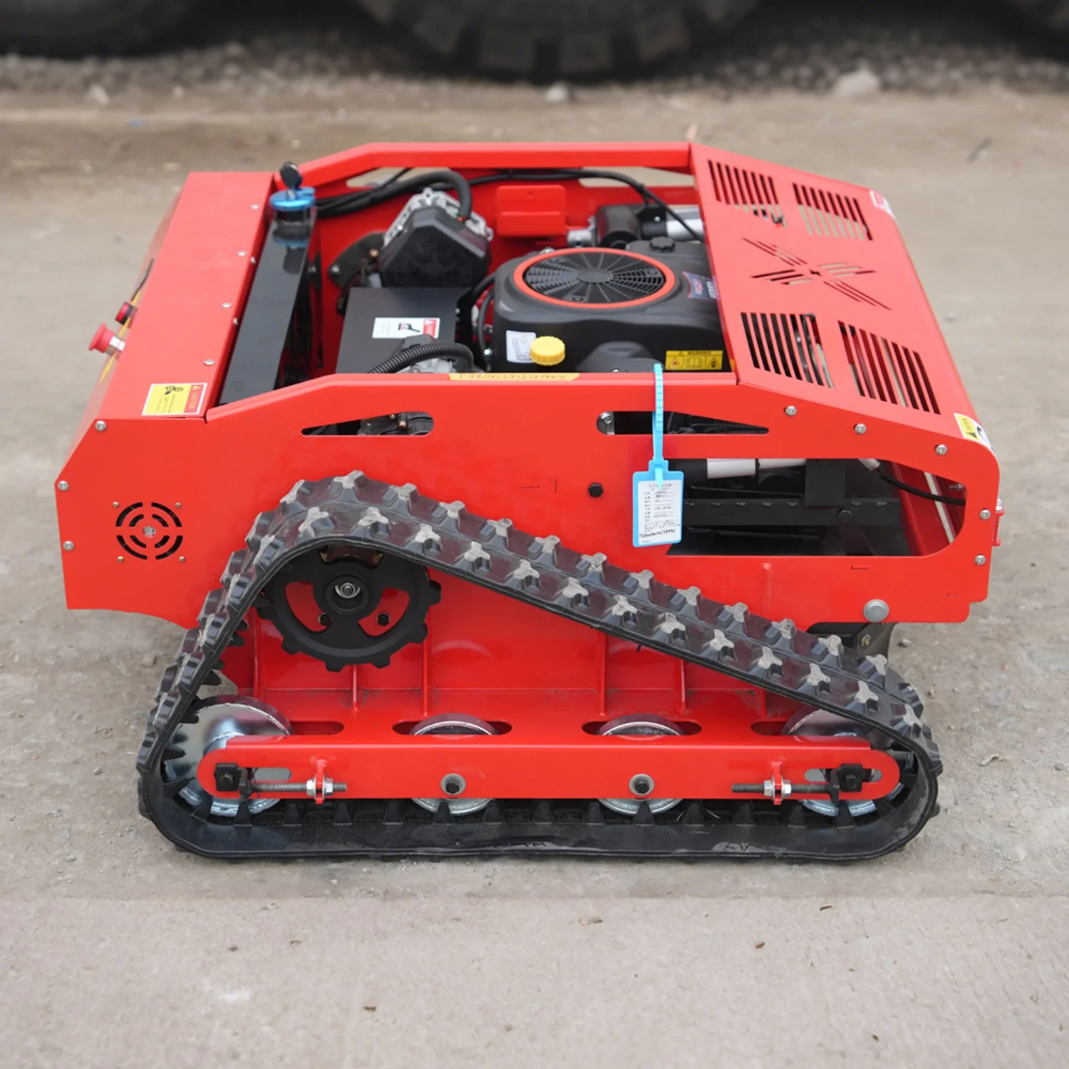 Commercial Remote Control Lawn Mower Tracked Brush Cutter Heavy Duty Grass Cutter All Terrain CE EPA Customized