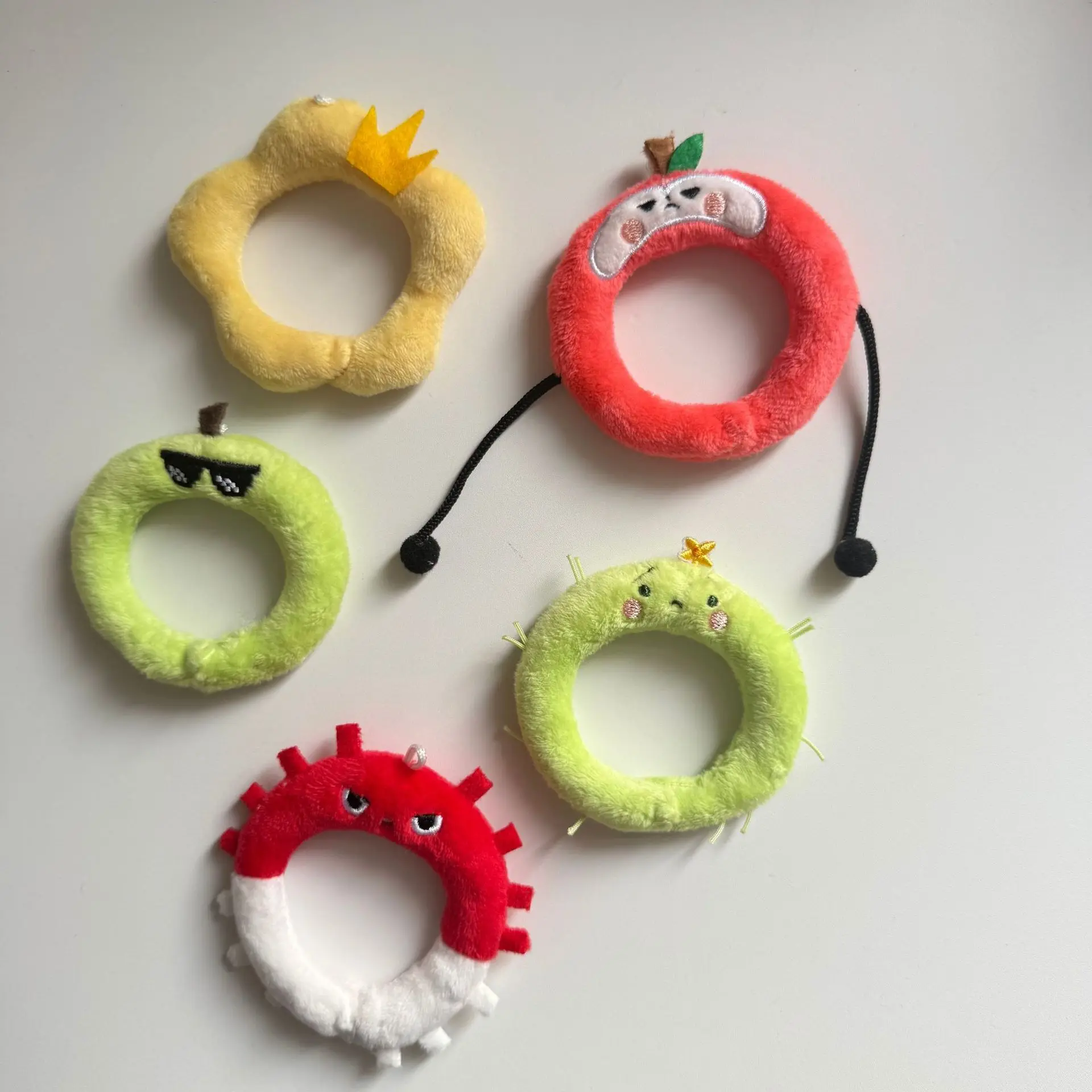 

10cm Mini Labubu 4.0 Doll Clothes 4th-Gen Yellow Crown Green Little Snake Red Persimmon Cute Head Covering for Mini Labubu