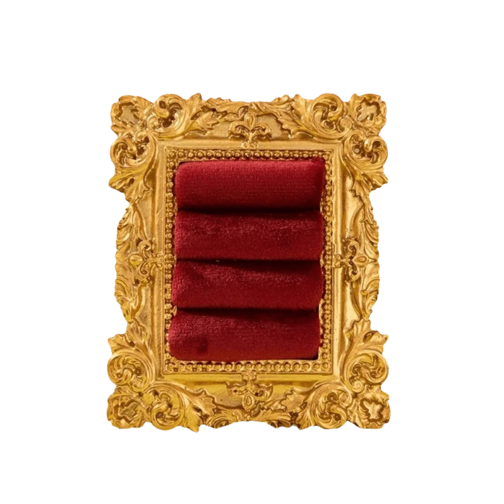 

Classic Vintage Photo Frame Earring Holder Resin Frame Velvet Jewelry Display Stand Baroque Design Chic Ring Display Stand Daily