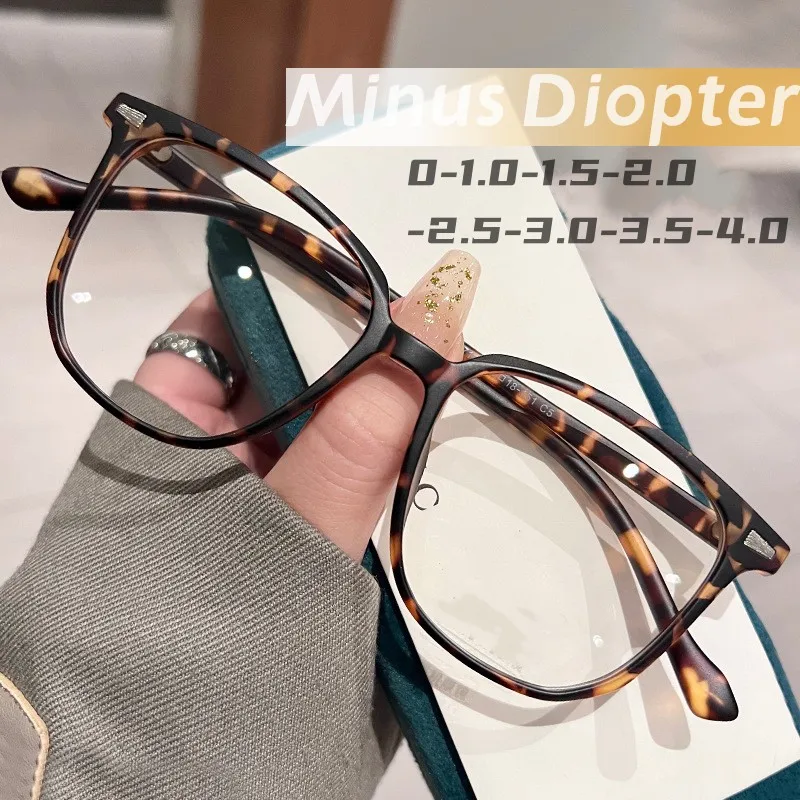 Ladies Trendy Olive Green Square Finished Myopia Glasses Women Men Ultralight PC Frame Near Sight Blue Light Blocking Eyewear