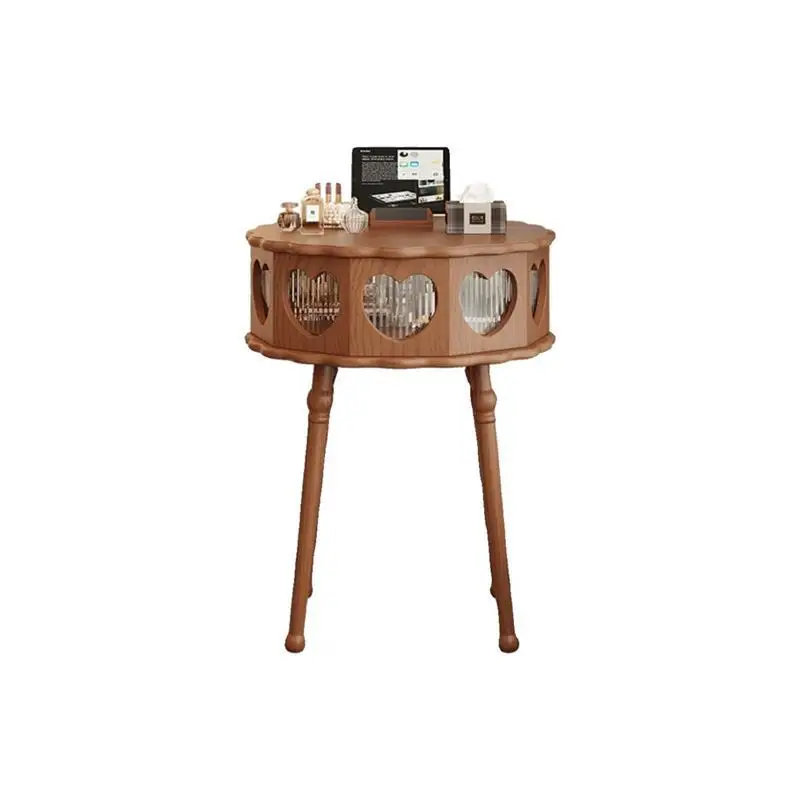 

Mini makeup table