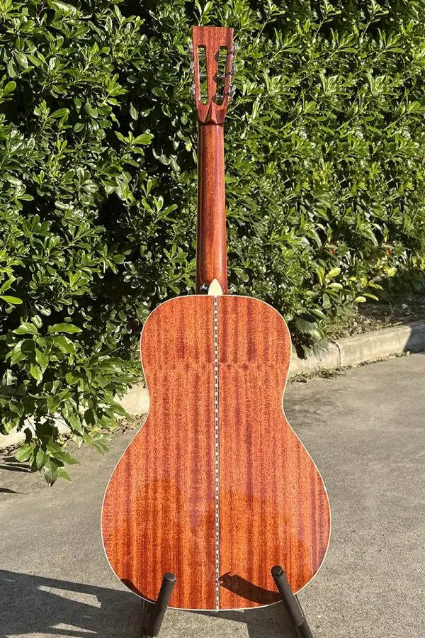 オールソリッドパーラースタイルアコースティックギター、職人製 - Dobro Resonator Guitar のレビューと価格