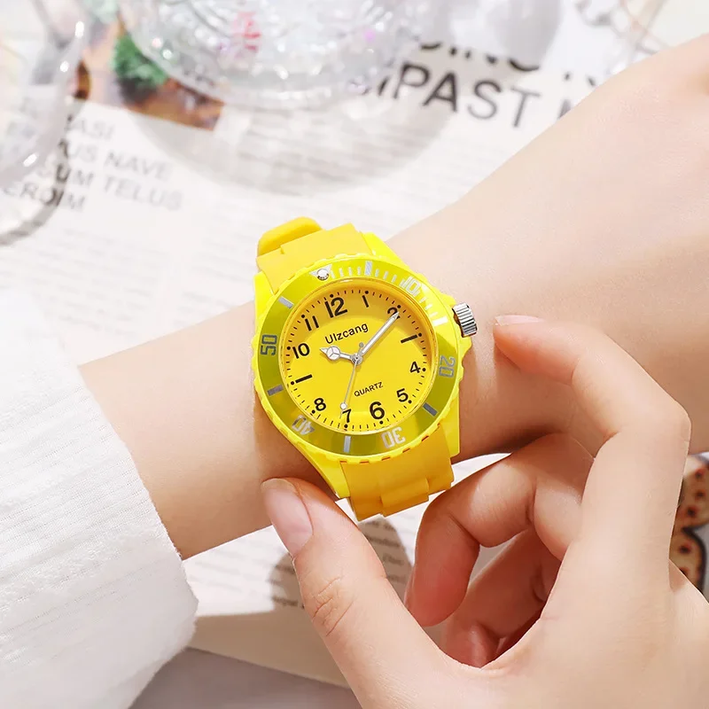 Student Fashion Watch Children Quartz Watches Wristwatch for Women Men Clocks Sport Boy Girls Student Transparent Plastic Watch