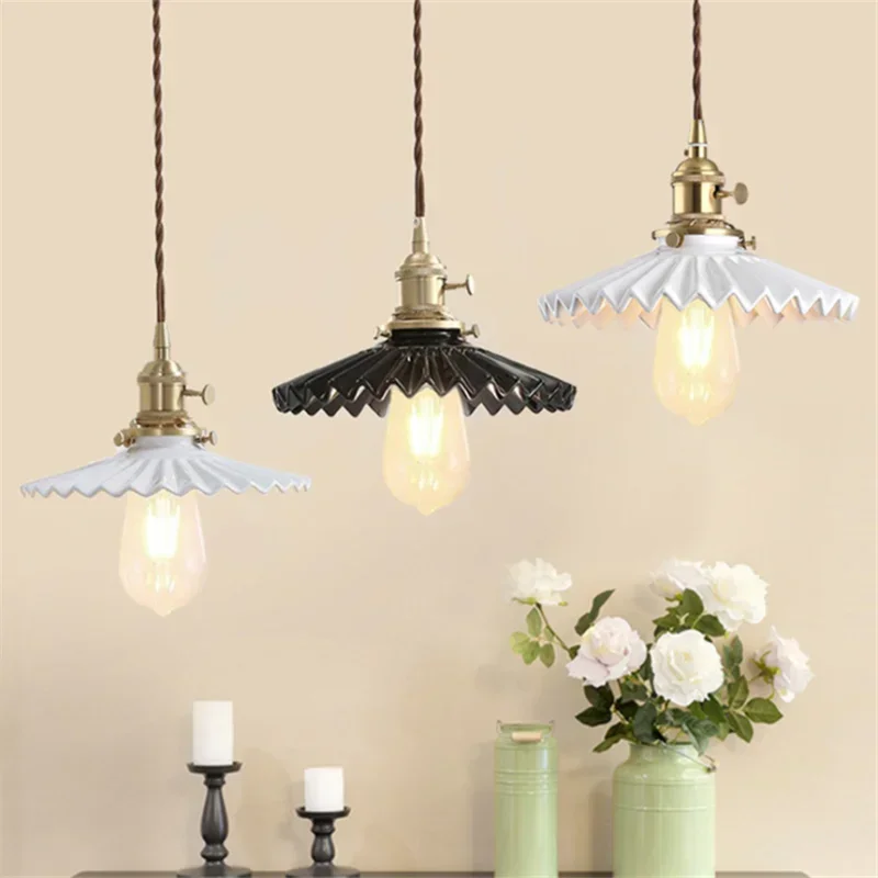 

Japanese Retro Chandelier Room Decoration Simple Restaurant Bedside Lamp Dining Table Aisle Brass Pleated Ceramic Chandeliers