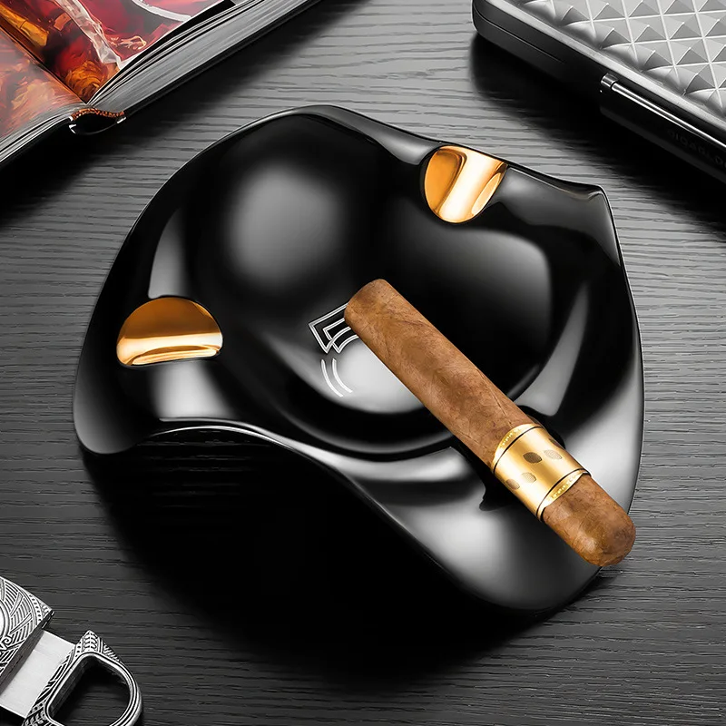 cendrier-elegant-a-trois-rainures-–-base-large-en-ceramique-parfait-pour-les-cigares-et-la-decoration-interieure