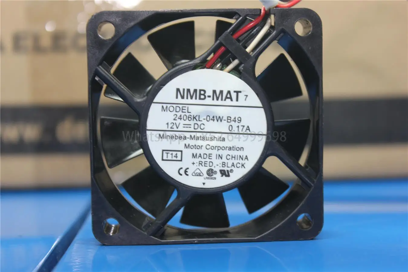 

2406KL-04W-B49 6015 6CM 12V 0.17A three-wire speed sensor fan