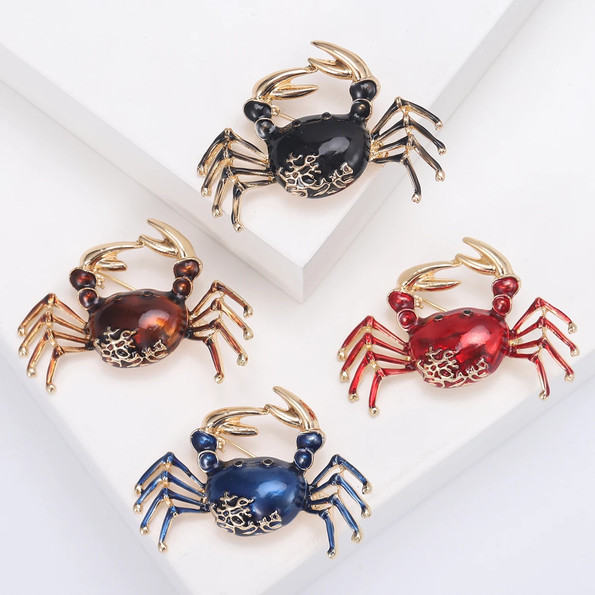 Broches de crabe en émail pour femmes, épingles animales unisexes, multicolore disponible, accessoires de fête de bureau, cadeaux