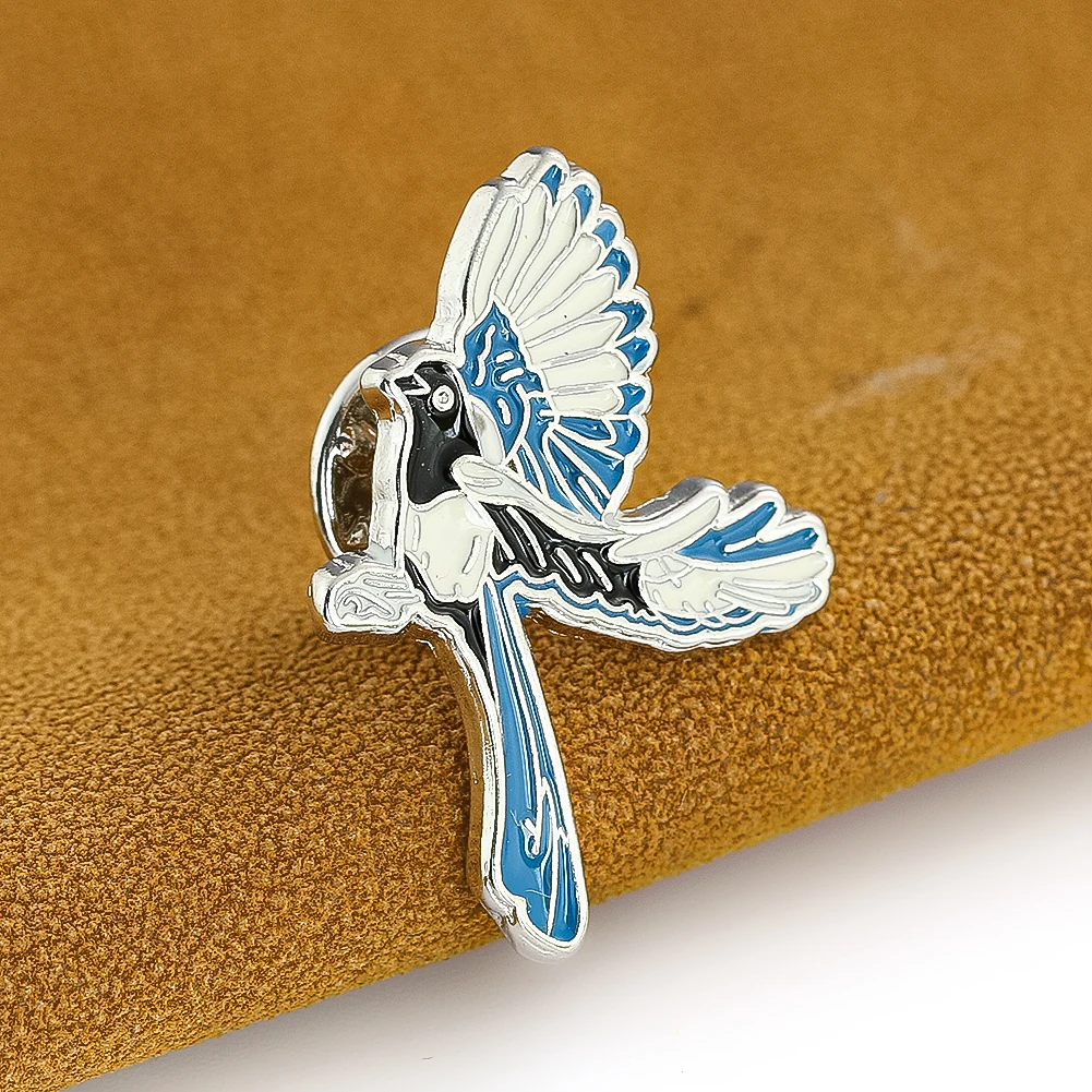 1PC Alloy Blue Cuckoo Brooch Creative Suit Jacket Sweater Pin Accessories Cute Animal Badge Student Party Jewelry Gifts