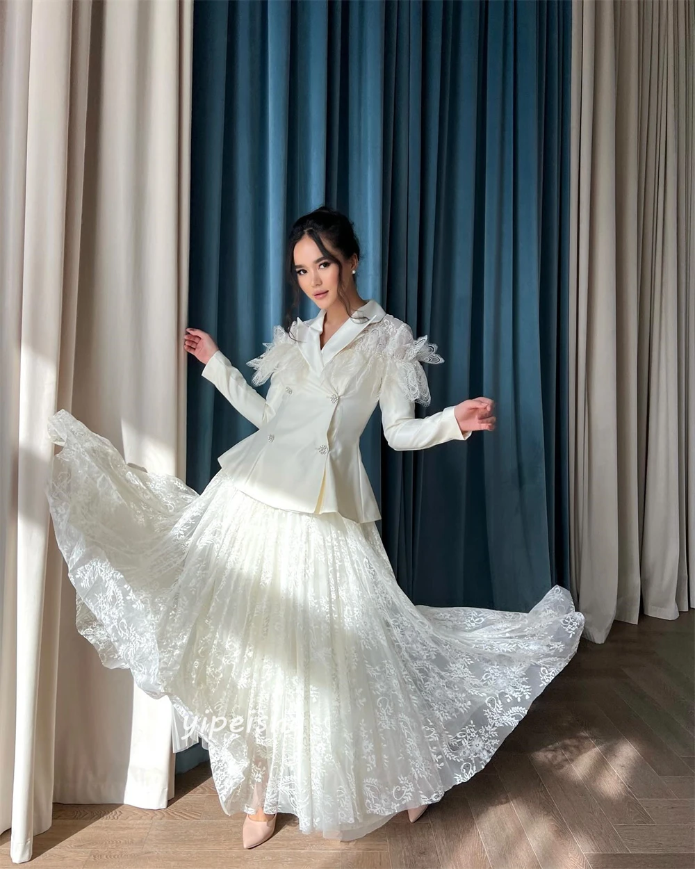 Vestido de ocasión a medida con cuello en V, vestido de fiesta de boda fruncido con flores de Jersey personalizado, vestidos por debajo de la rodilla