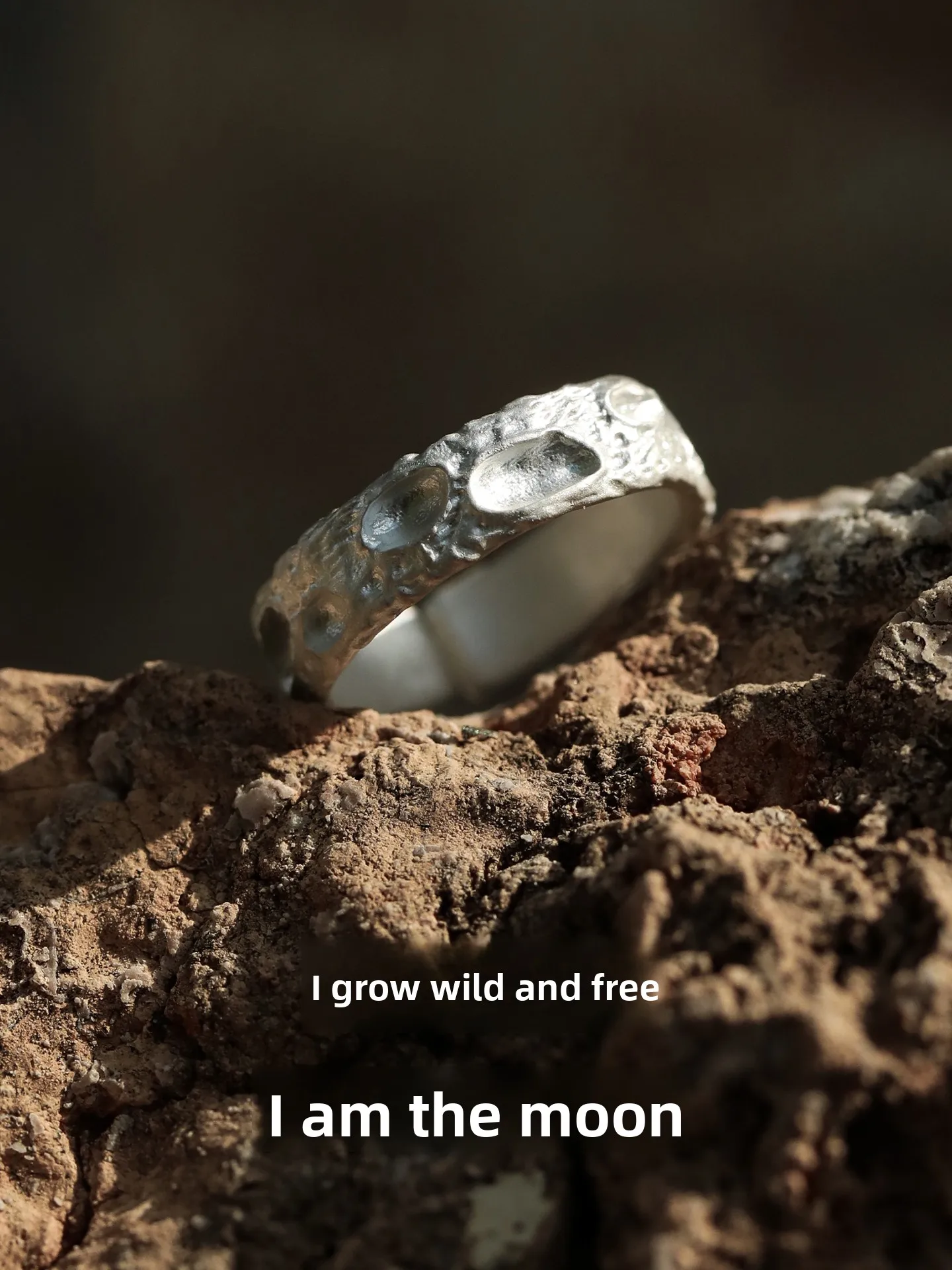 anillo-de-plata-pura-999-hecho-a-mano-con-textura-de-luna-anillos-unisex-para-parejas-diseno-minimalista-grabado-personali
