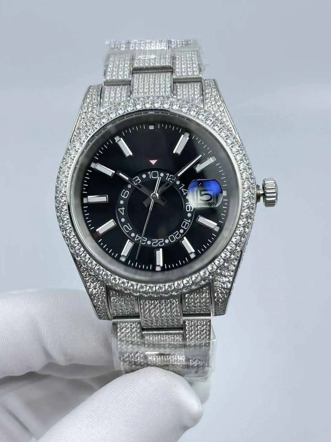 42mm Luxury Watch for Men with Fashionable Design and Mechanical Movement