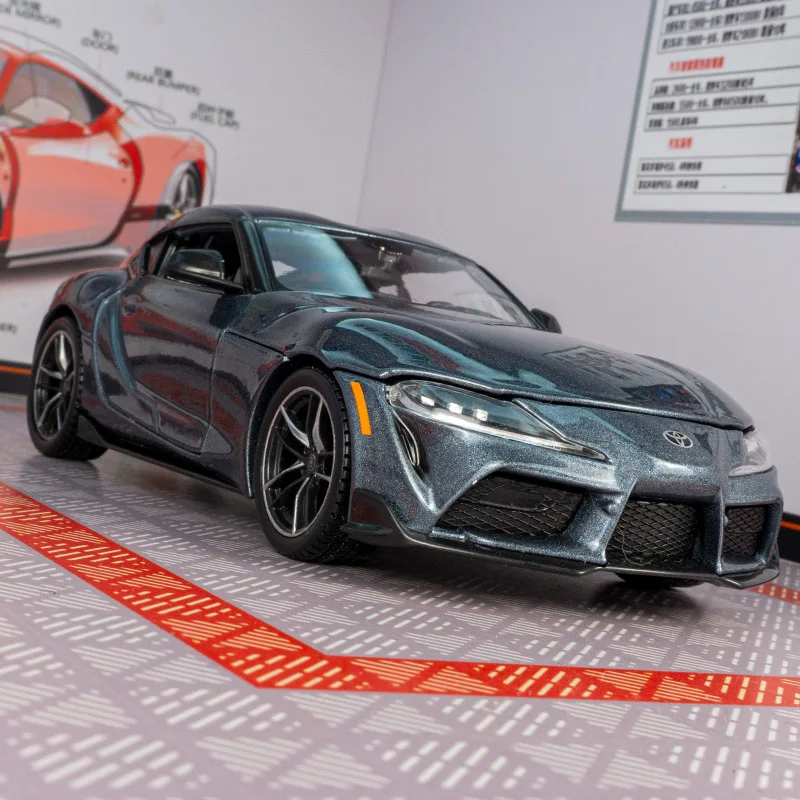 

Maisto 1:24 simulation Toyota GR Supra alloy car model ornament, doors and hood can be opened, static sports car gift