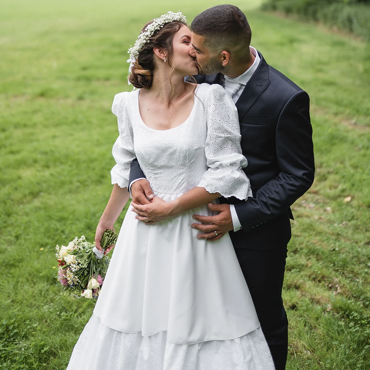 Three Quarter Sleeves Scoop Neck Bridal Gowns Tiered Cutout Lace Customized Closure Manor Style Classic Pre Order Wedding Dress