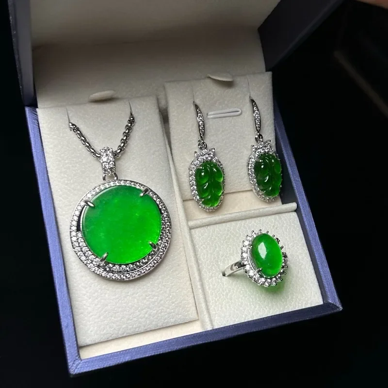 

Natural But Quartz Rock Jade Vegetable Soup, Classic Fashion and Simple Set