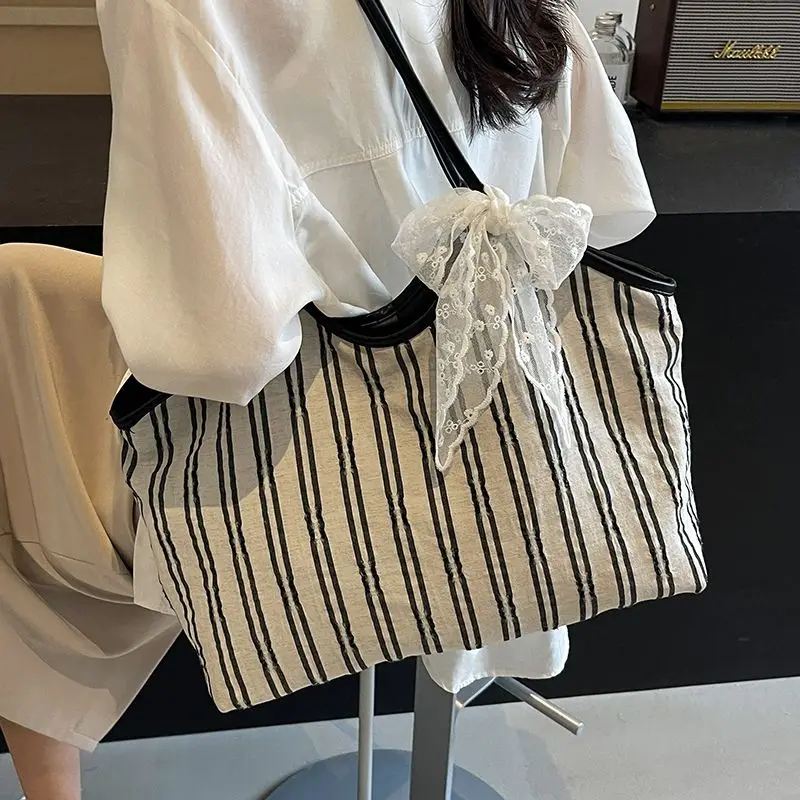 Casual Large-capacity Bag Women's Commuter Versatile Canvas Shoulder Bag College Student Class Tote Bag High Appearance Level