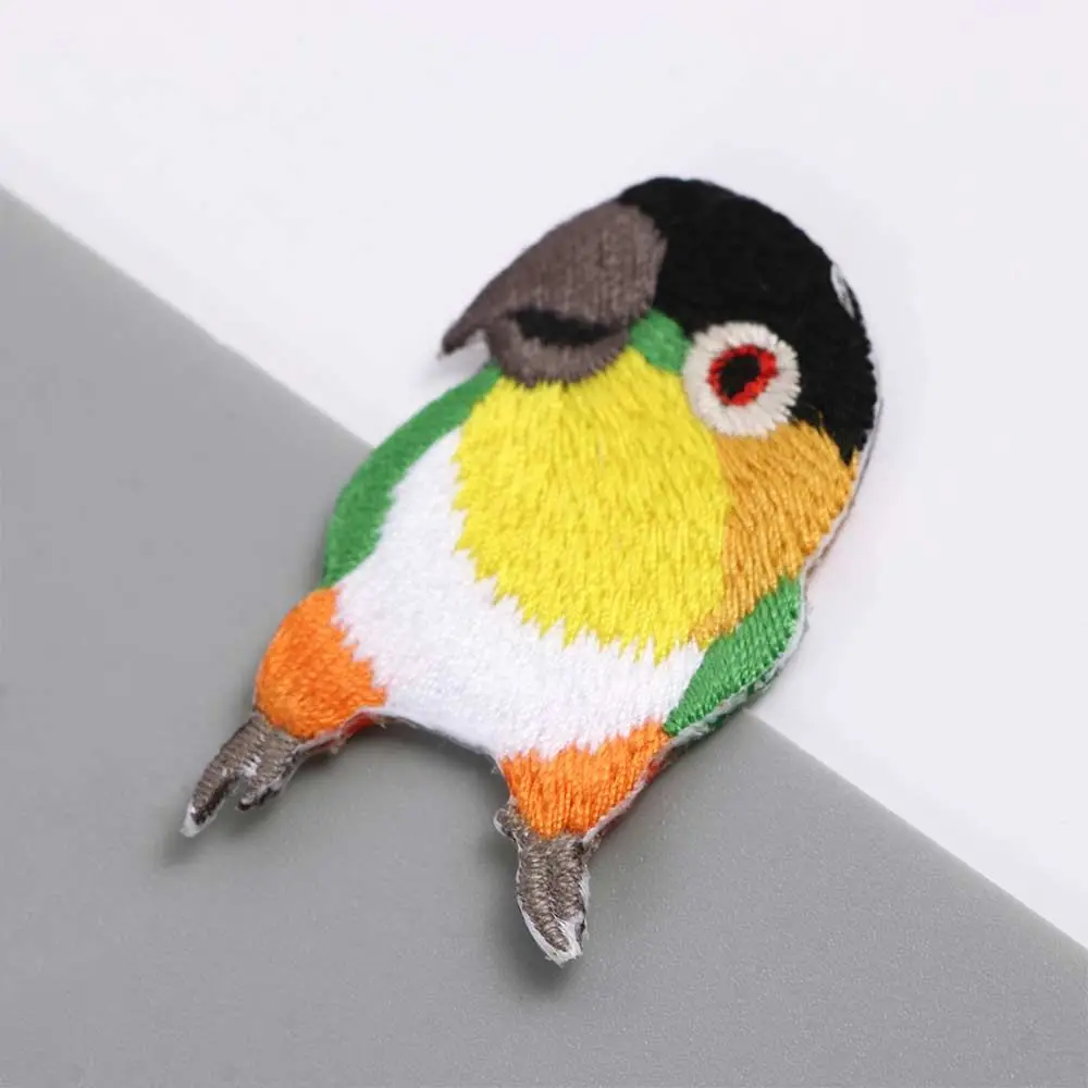 Cute 1Piece Parrot Jacket Embroidered Sew On Jeans Embroidery Applique Clothes Decorative Iron On Patches