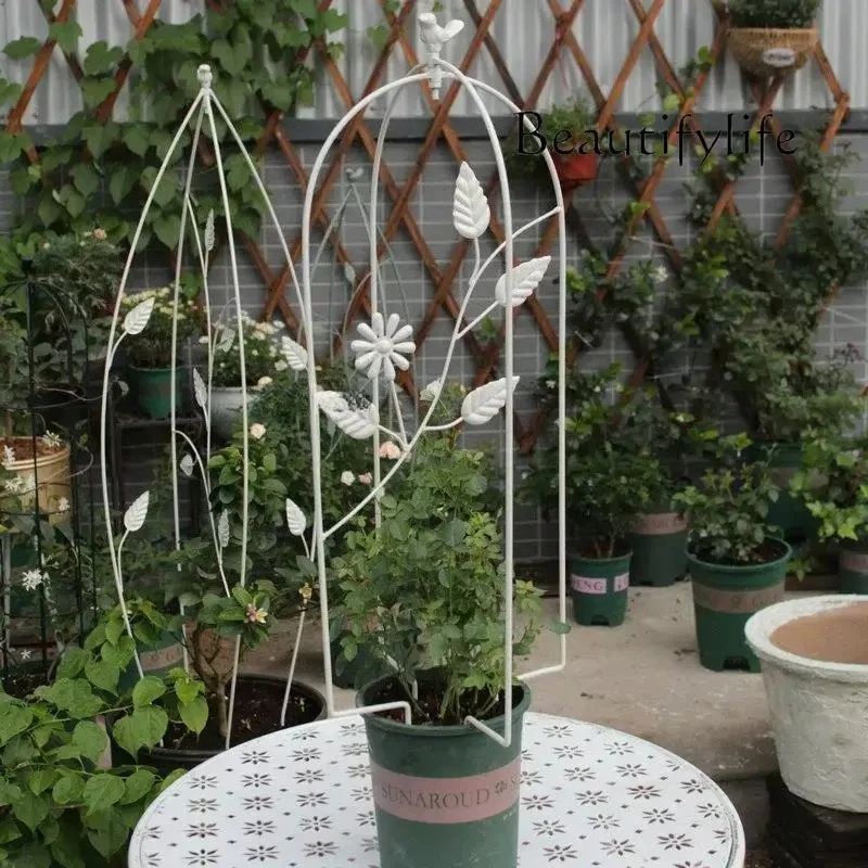 Nido de Pájaro pequeño de hierro forjado antiguo de estilo europeo, marco de vid trepadora, soporte de flores, marco de planta de pantalla para exteriores