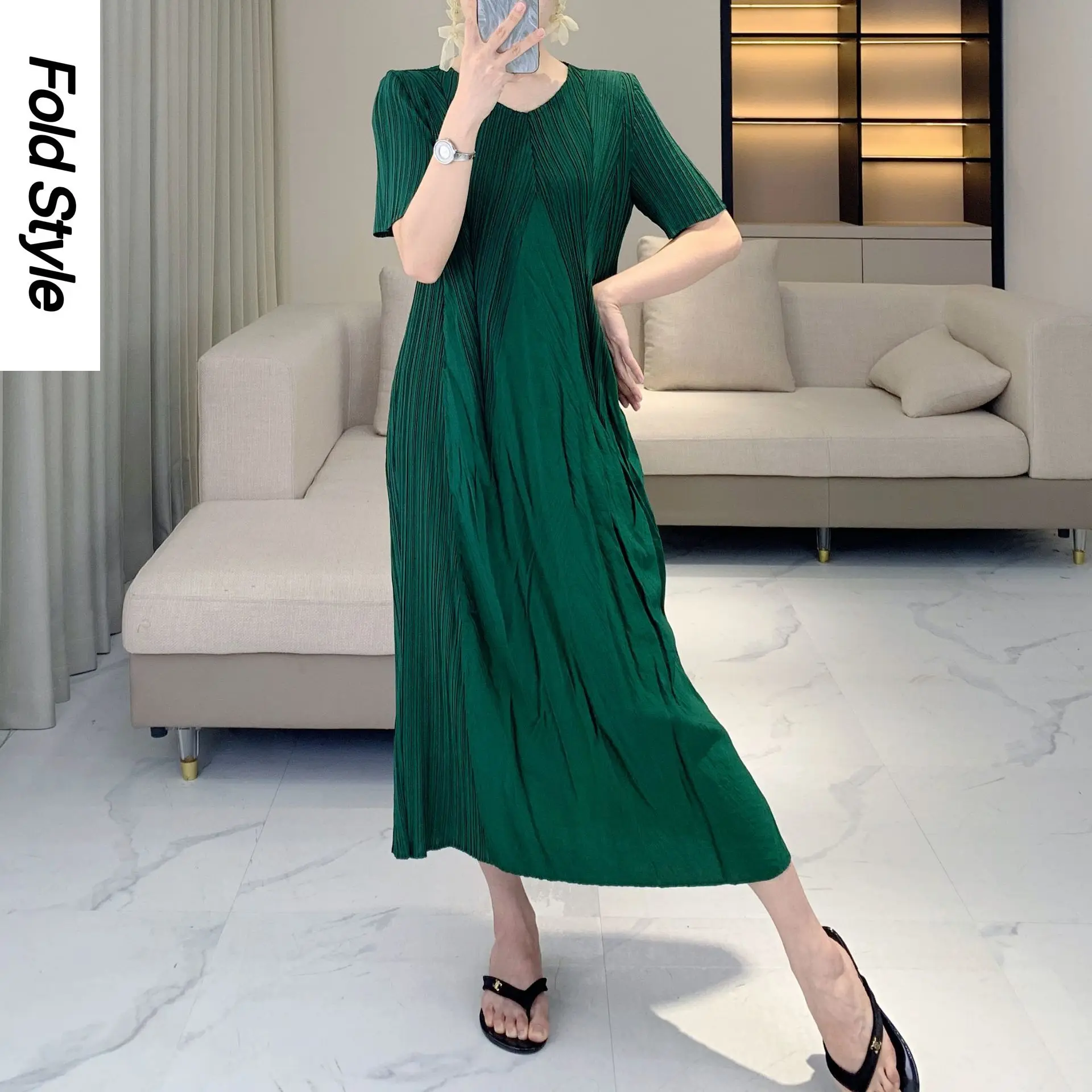 

Miyake Simple High-end Dress Summer Loose and Elegant Temperament A-word Skirt Fashion Commuting Thin Skirt New