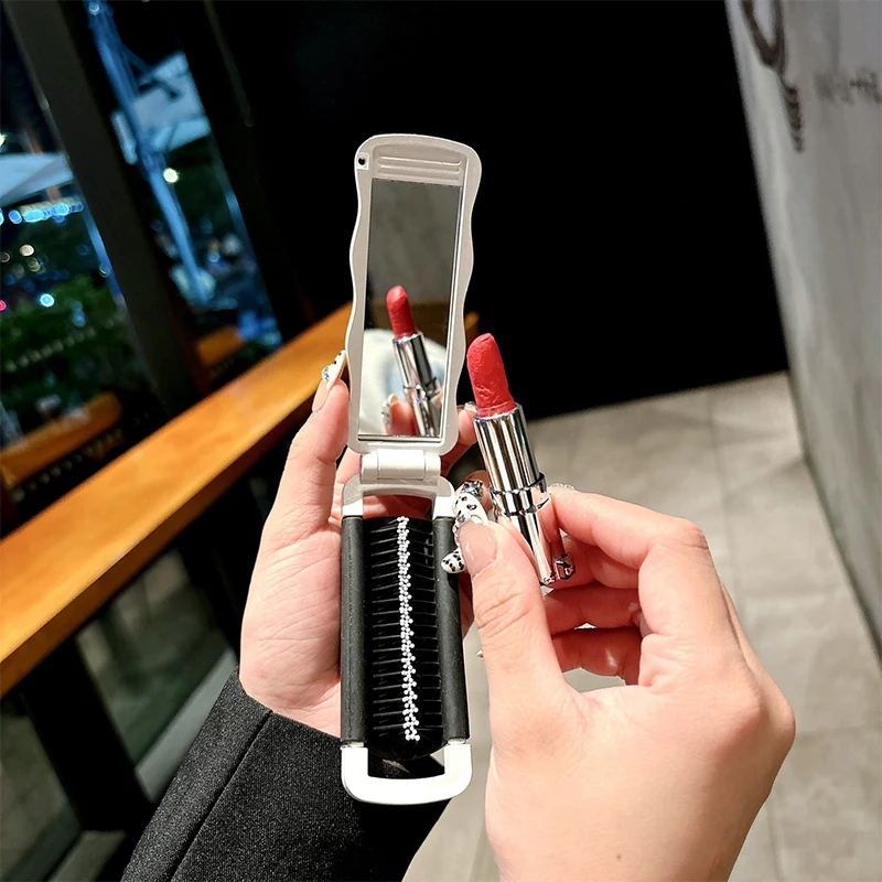 

Plastic Folding Comb Portable Makeup Mirror Comb Foldable Massage Girl Bangs Fashionable Convenient Carry On Bag Comb